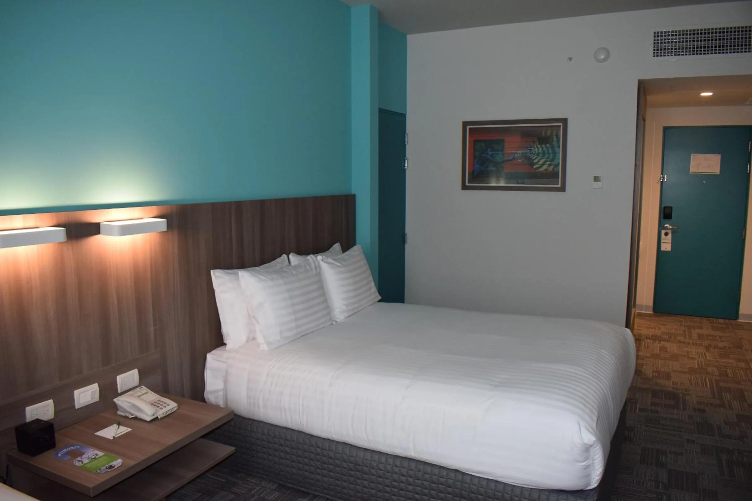 Bed in Holiday Inn - Lima Airport by IHG