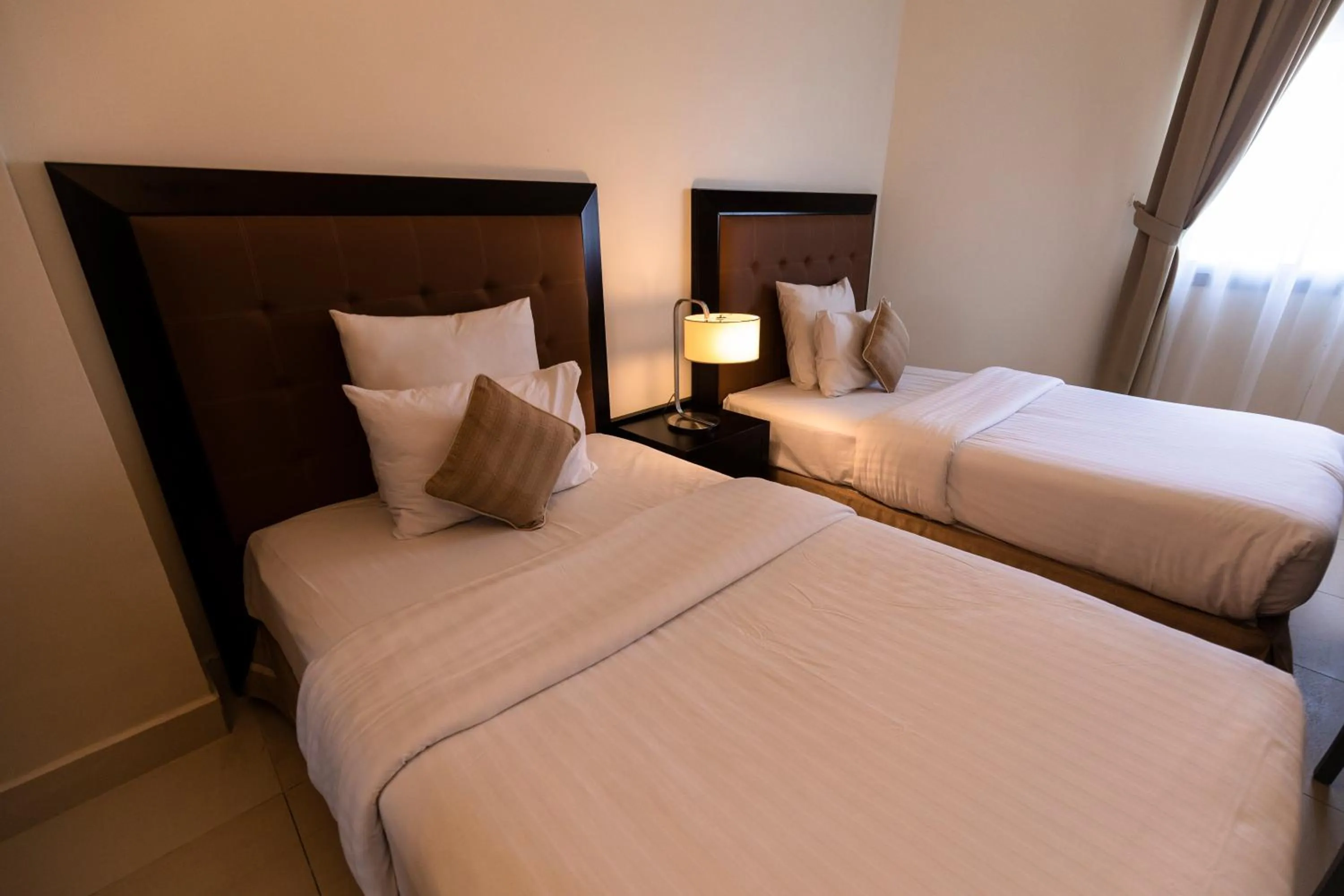 Bedroom, Bed in Imperial Suites Hotel