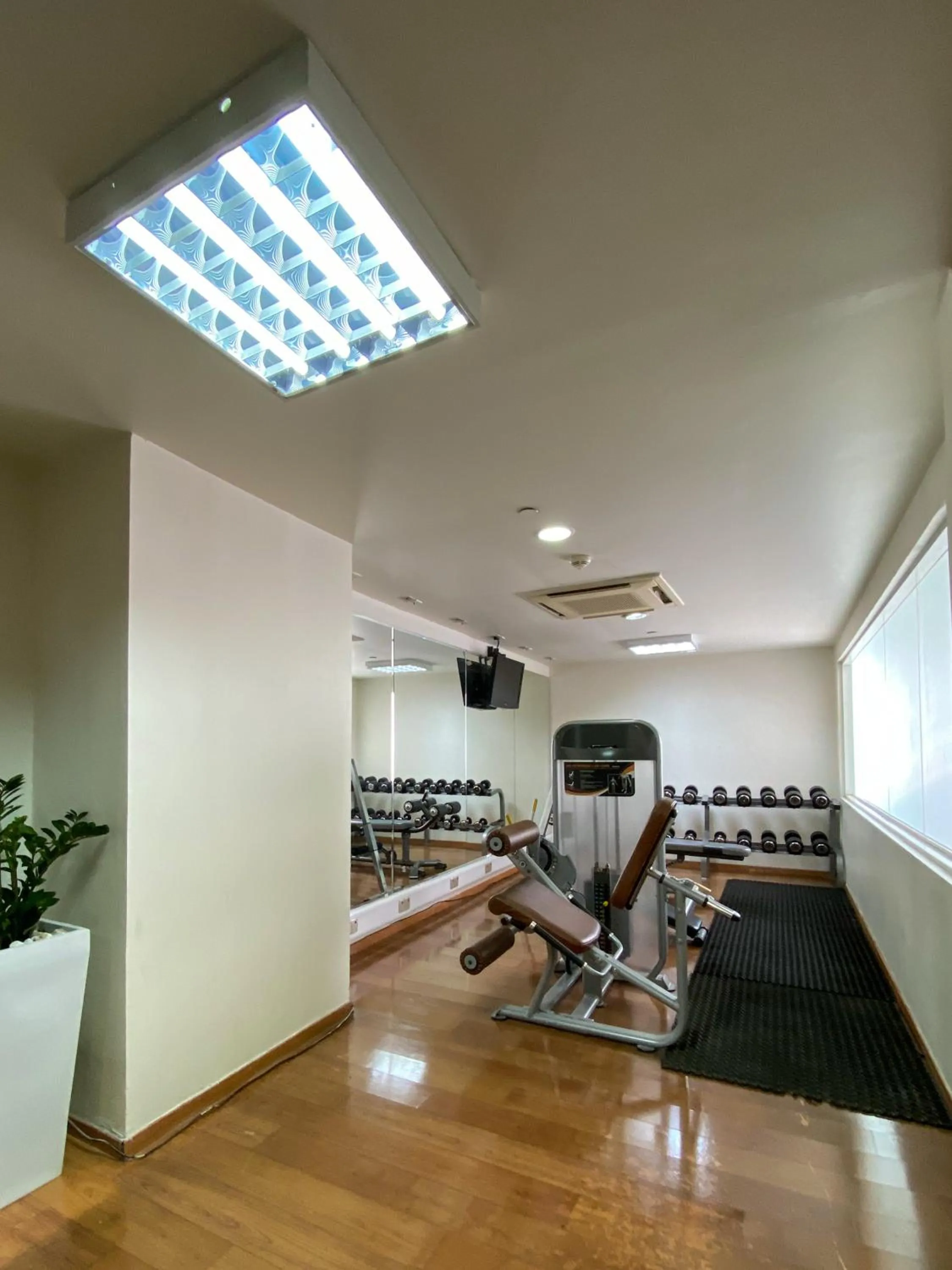 Fitness centre/facilities in Imperial Suites Hotel