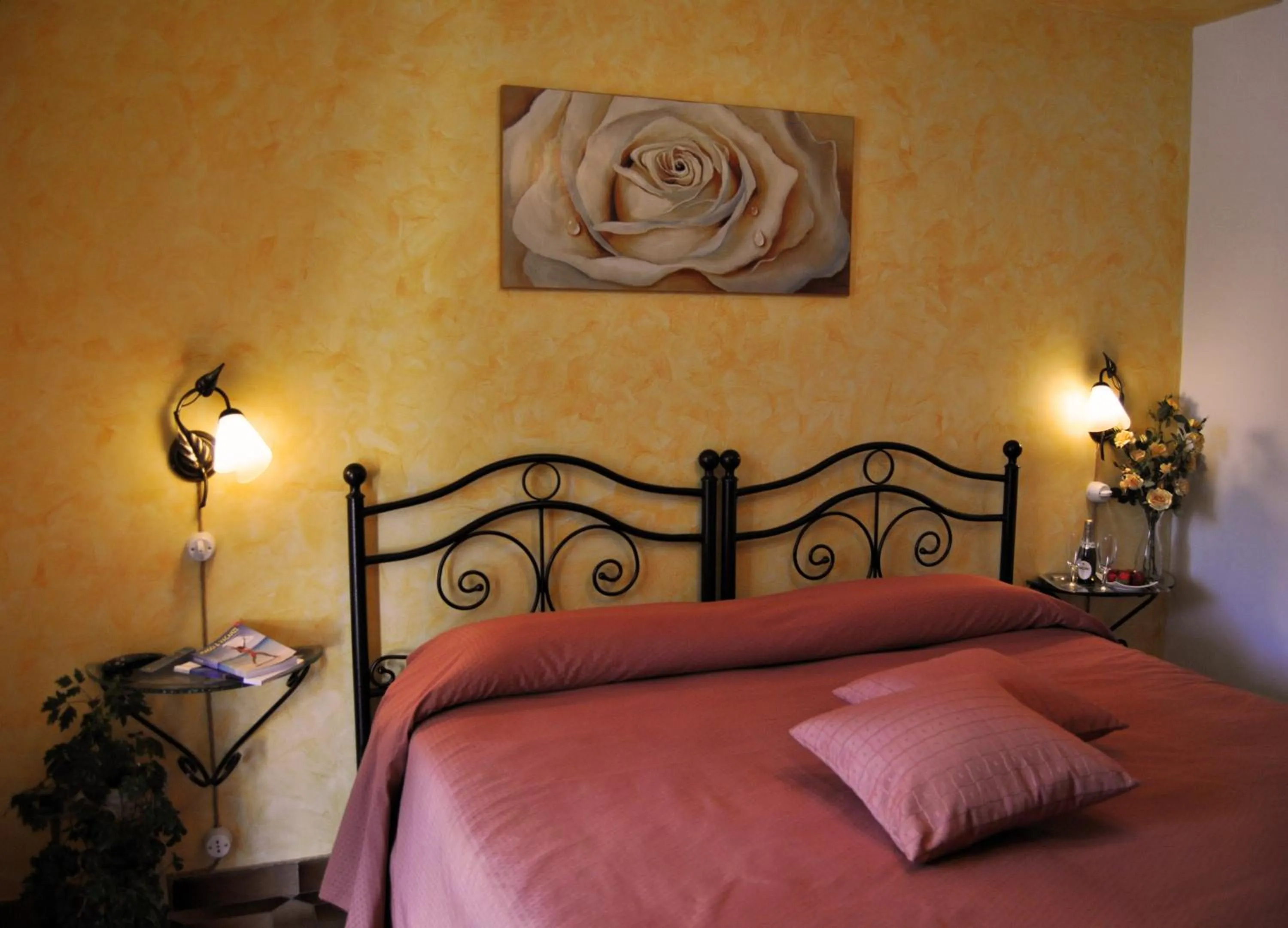 Decorative detail, Bed in Rabbit