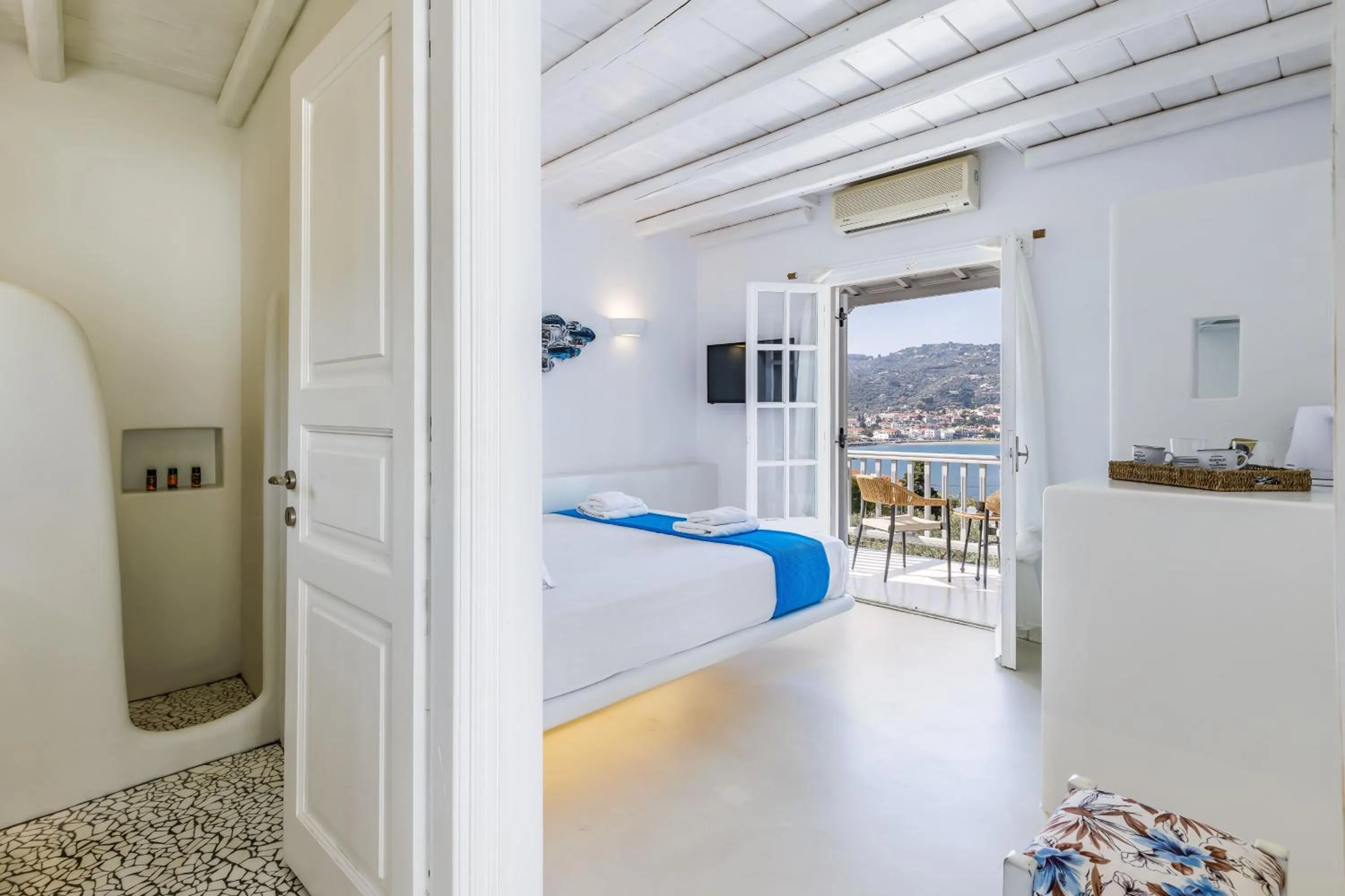 Evlalia Studios & Villas