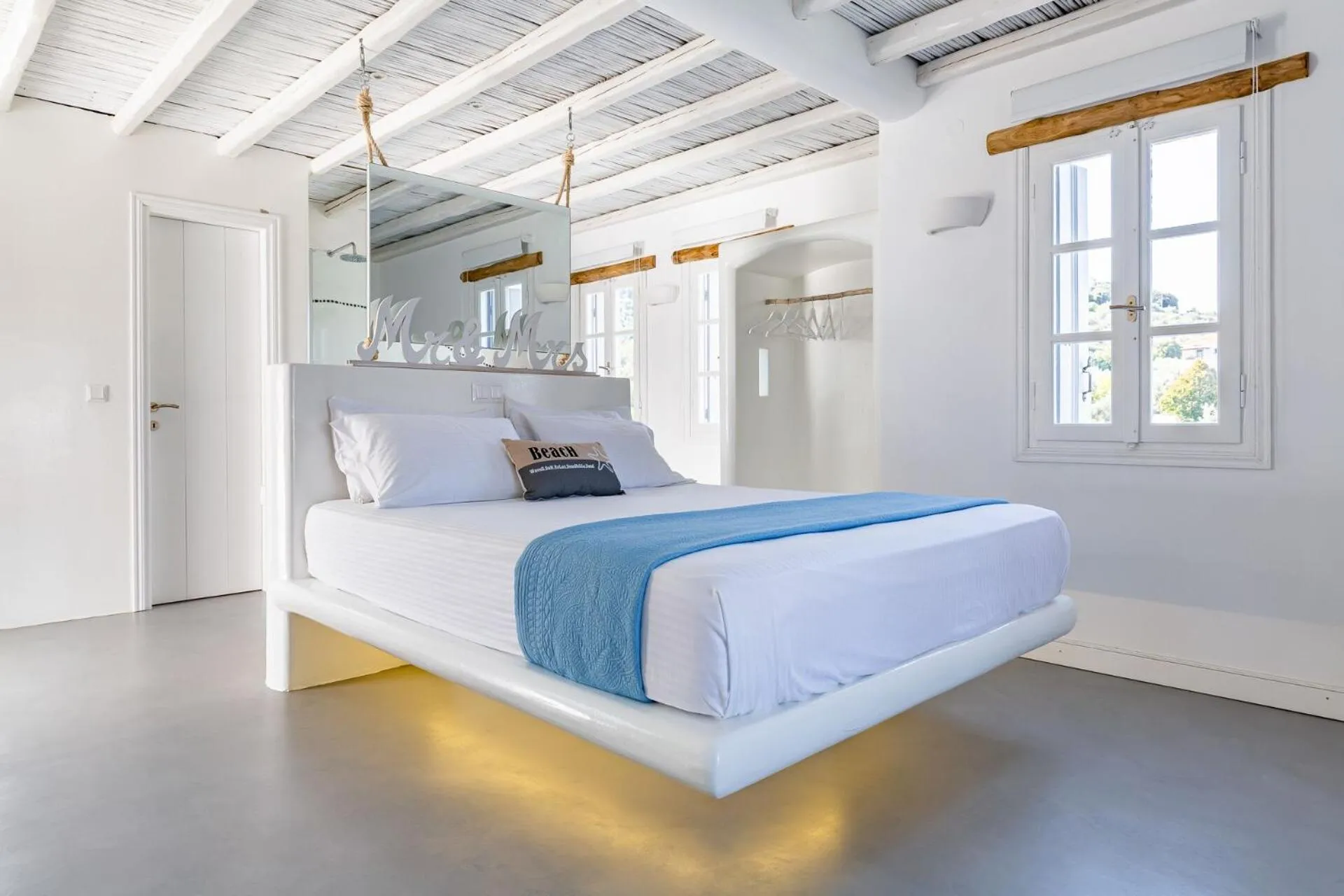 Bed in Evlalia Studios & Villas