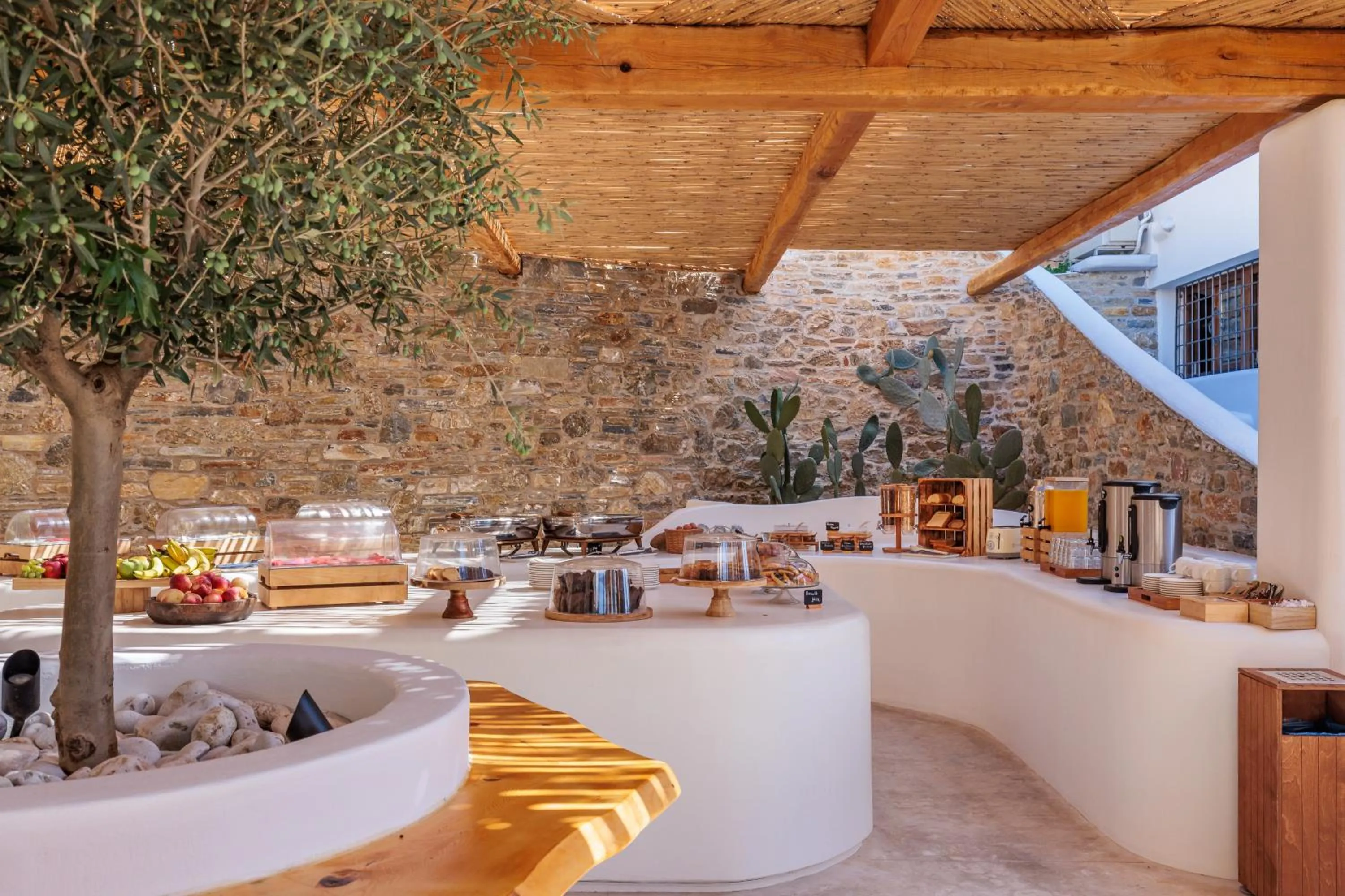 Evlalia Studios & Villas