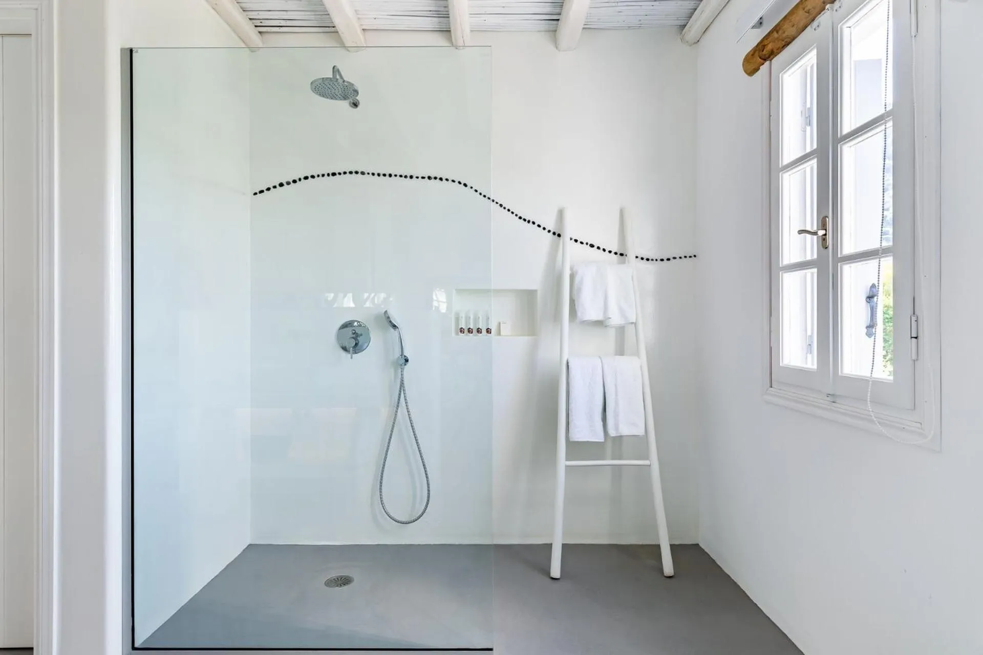 Shower in Evlalia Studios & Villas
