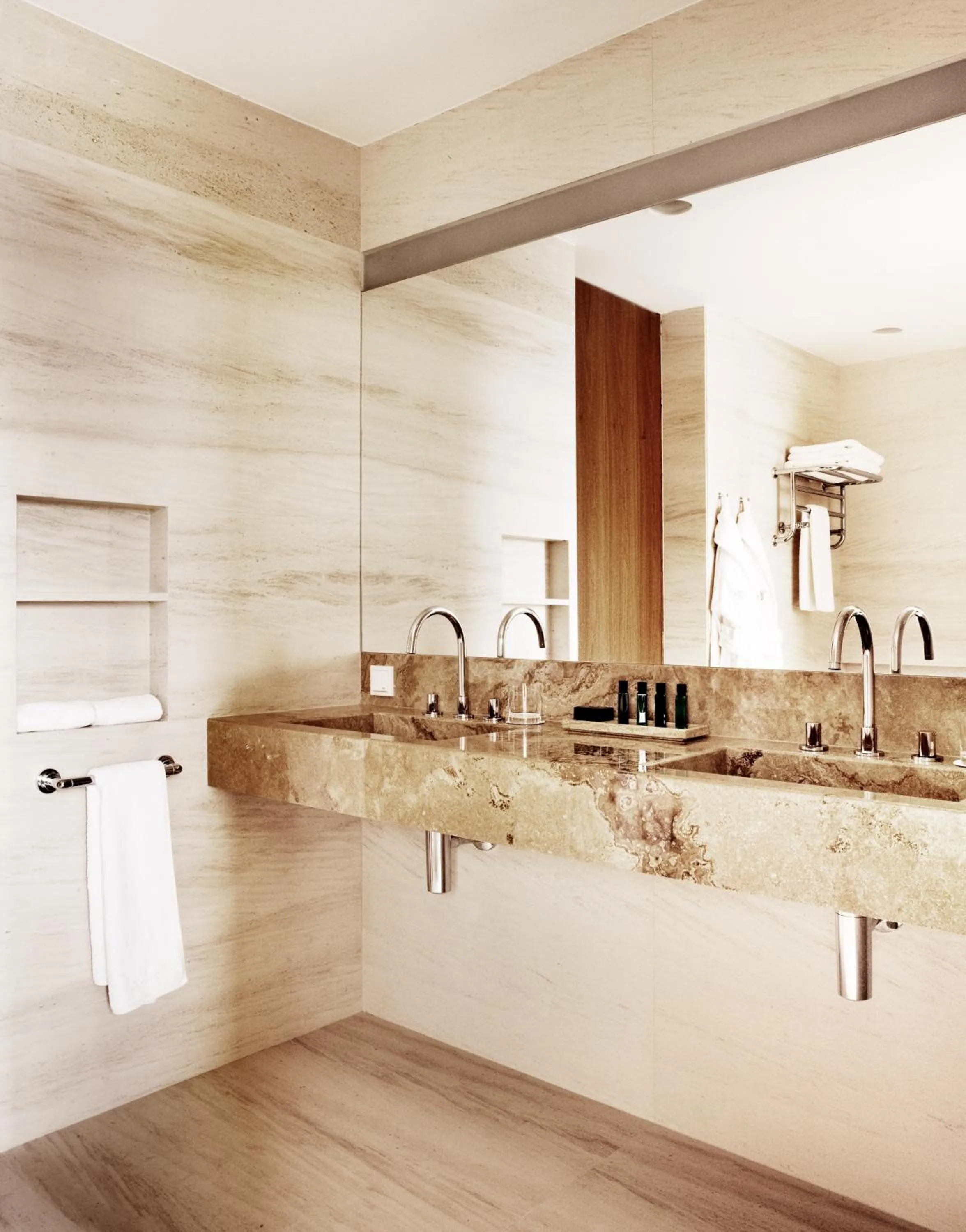 Bathroom in Square Nine Hotel Belgrade-The Leading Hotels of The World