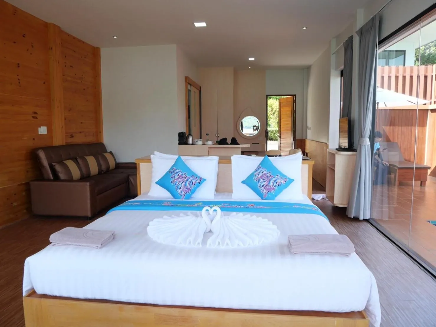 Bed in Mountain Resort Koh Lipe