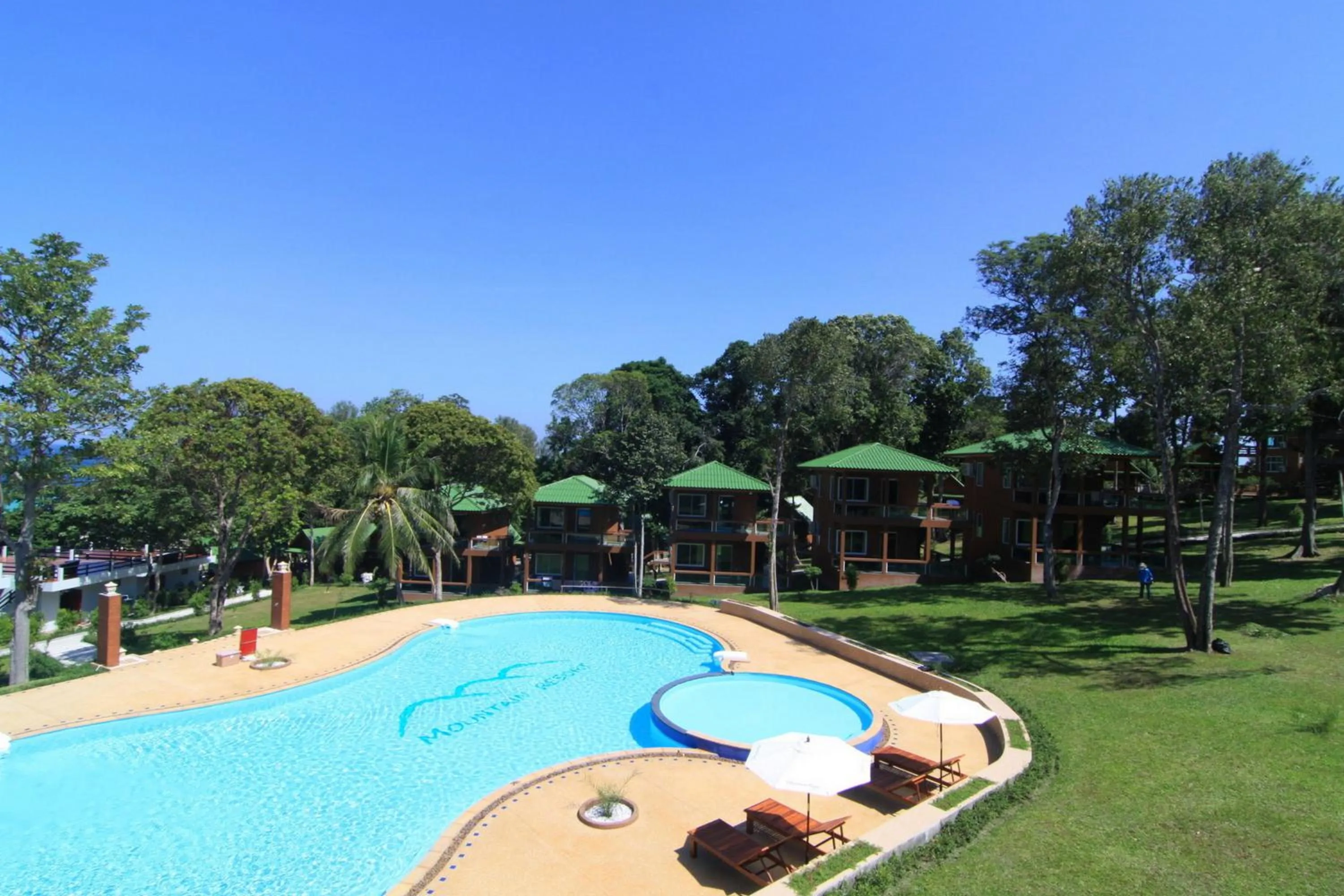 Swimming pool in Mountain Resort Koh Lipe