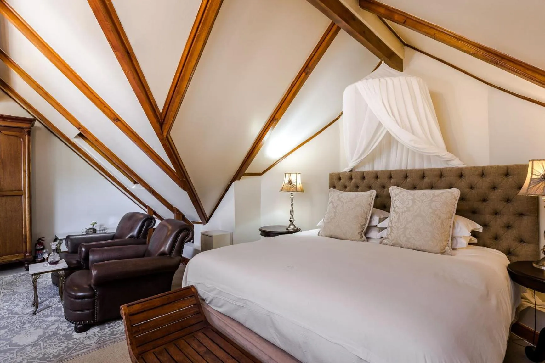 Photo of the whole room, Bed in Roosenwijn Guesthouse