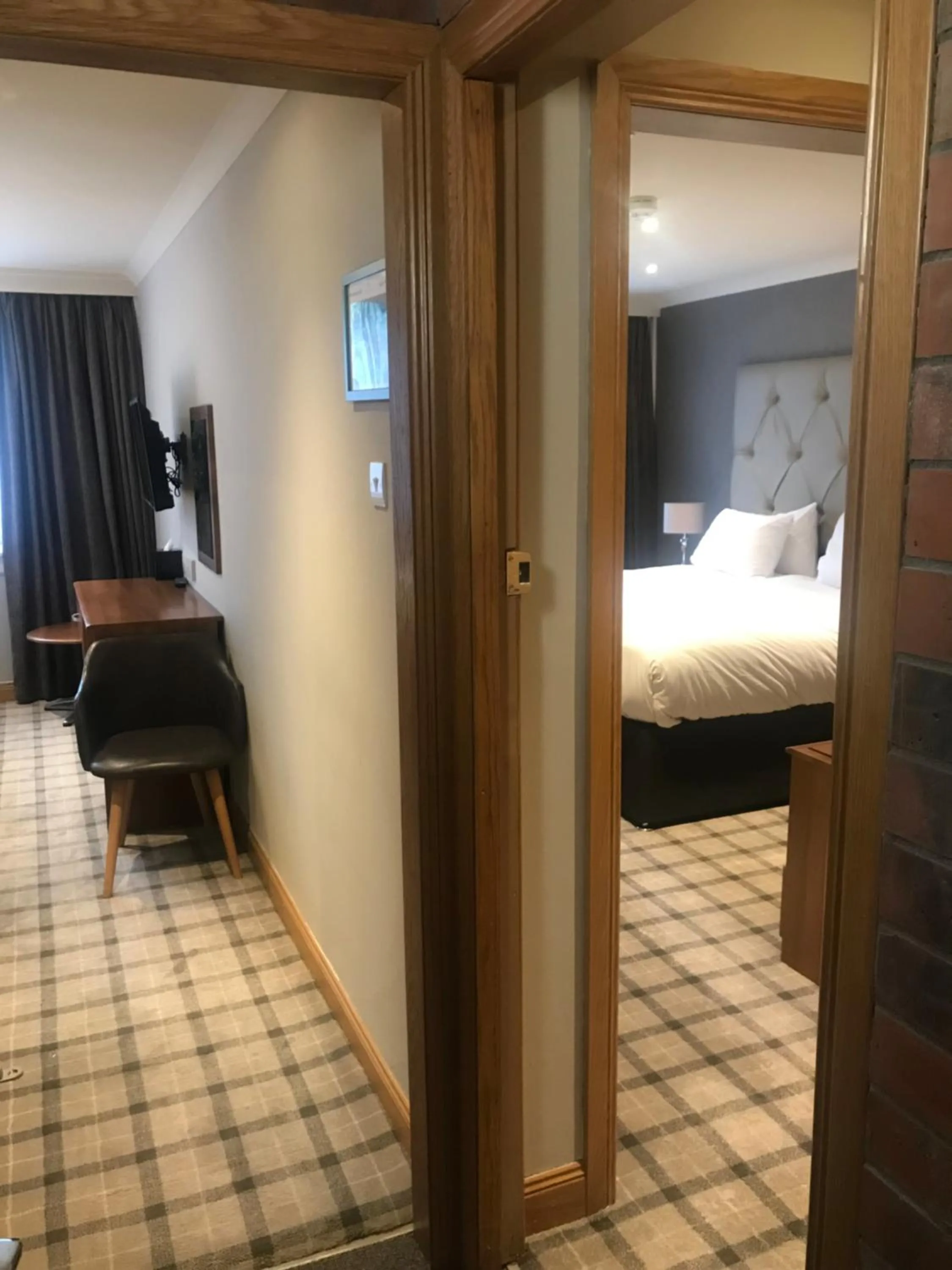 Bedroom, Bed in The Scot