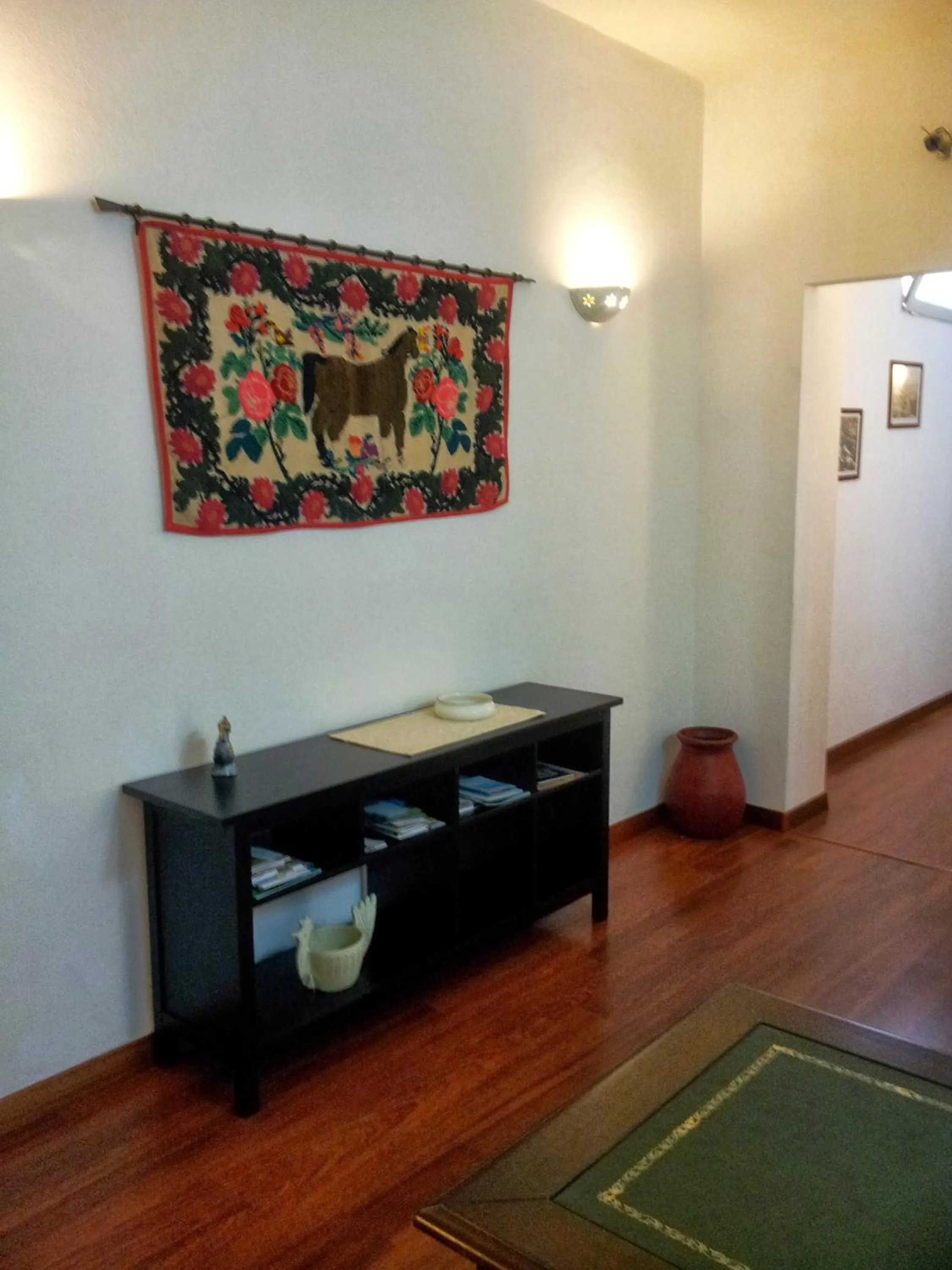 Lobby or reception in Lewisrooms Domo