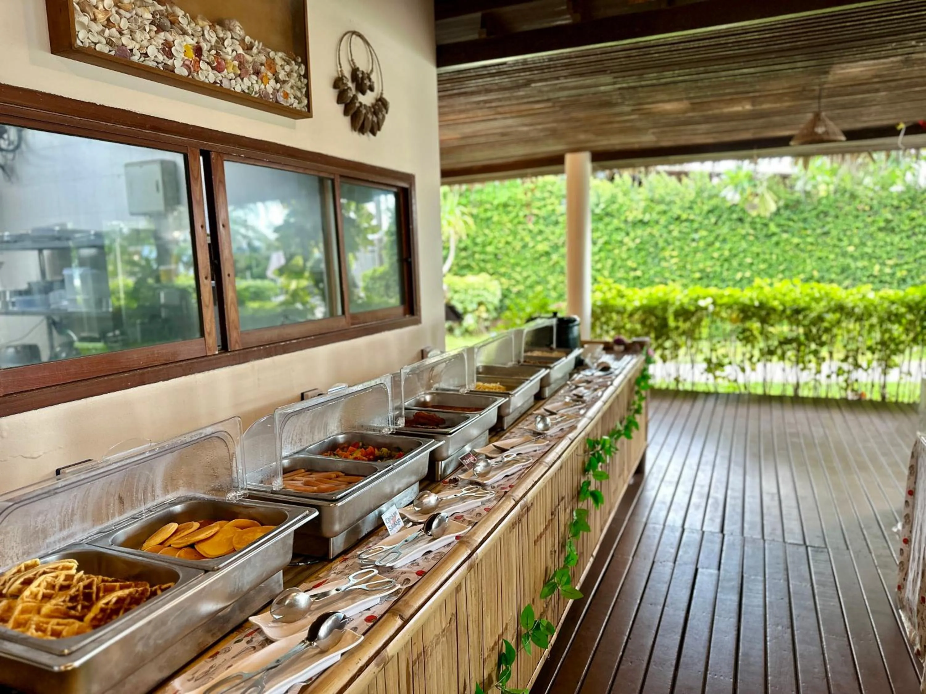 Food in Deva Beach Resort Samui