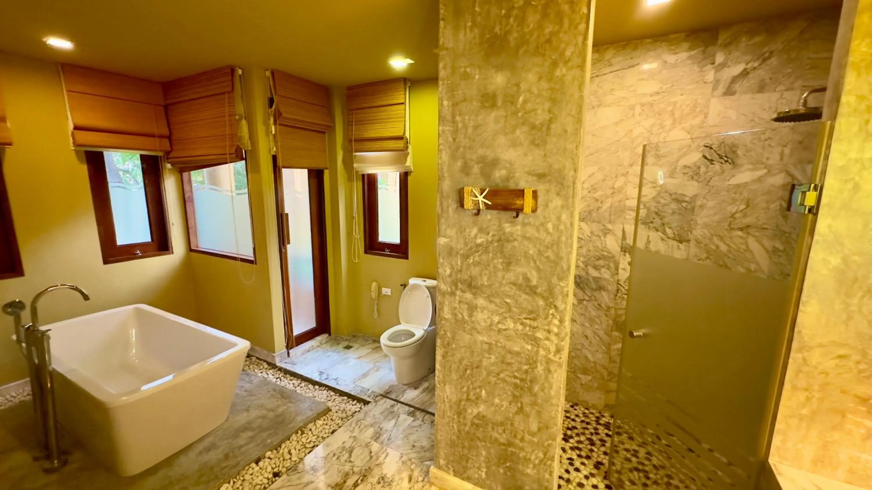 Toilet in Deva Beach Resort Samui