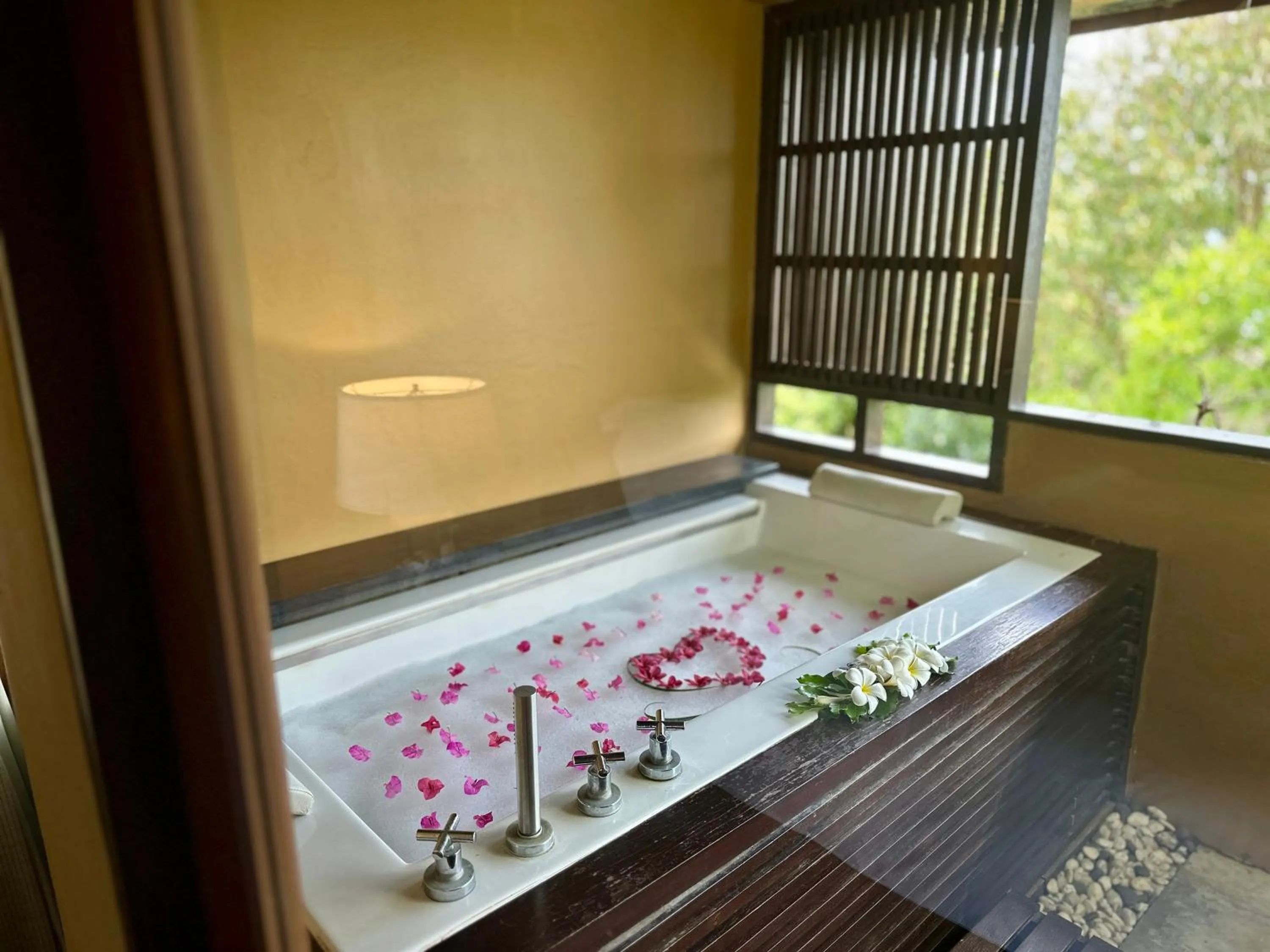 Decorative detail in Deva Beach Resort Samui