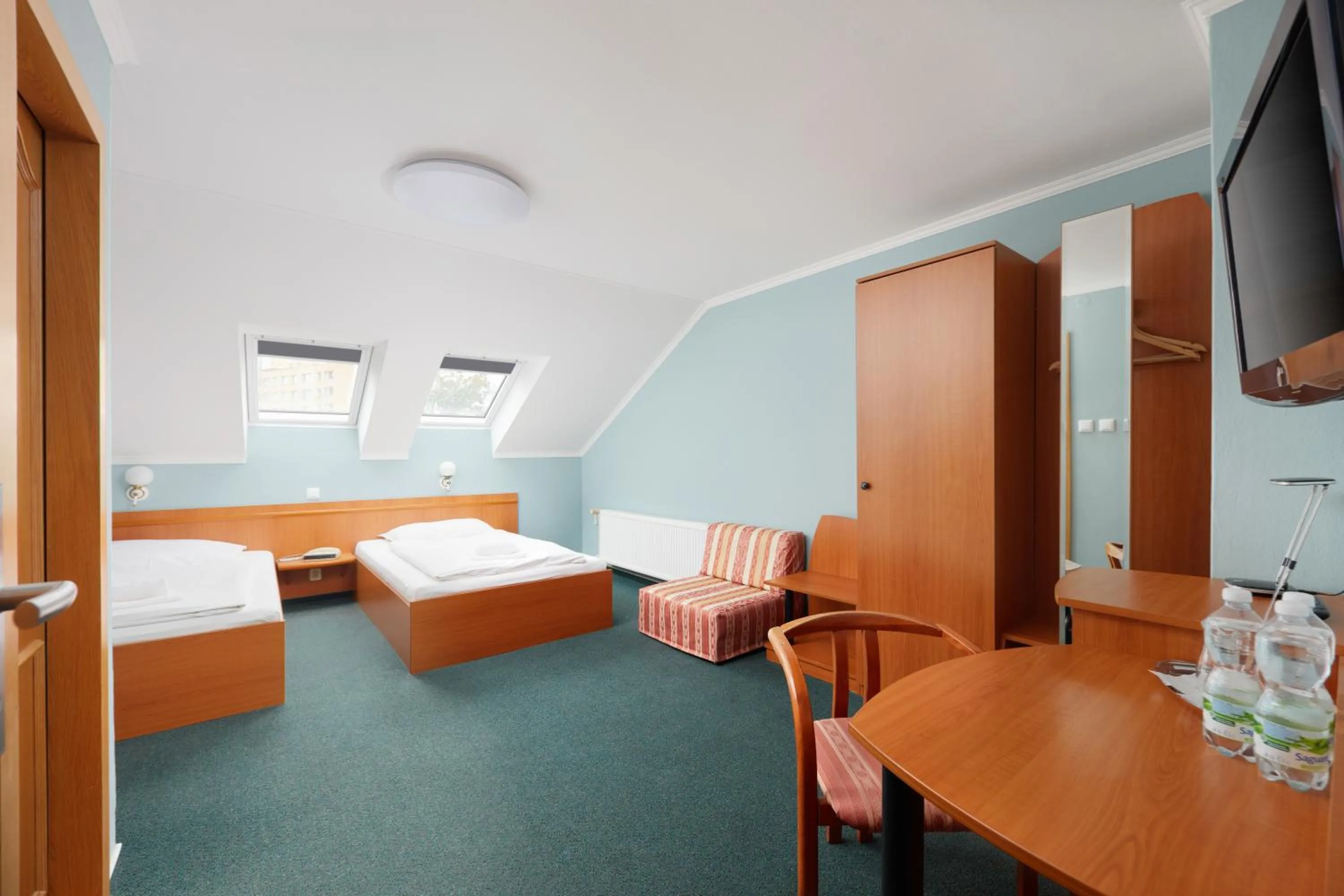 Bed in Hotel Nikolas