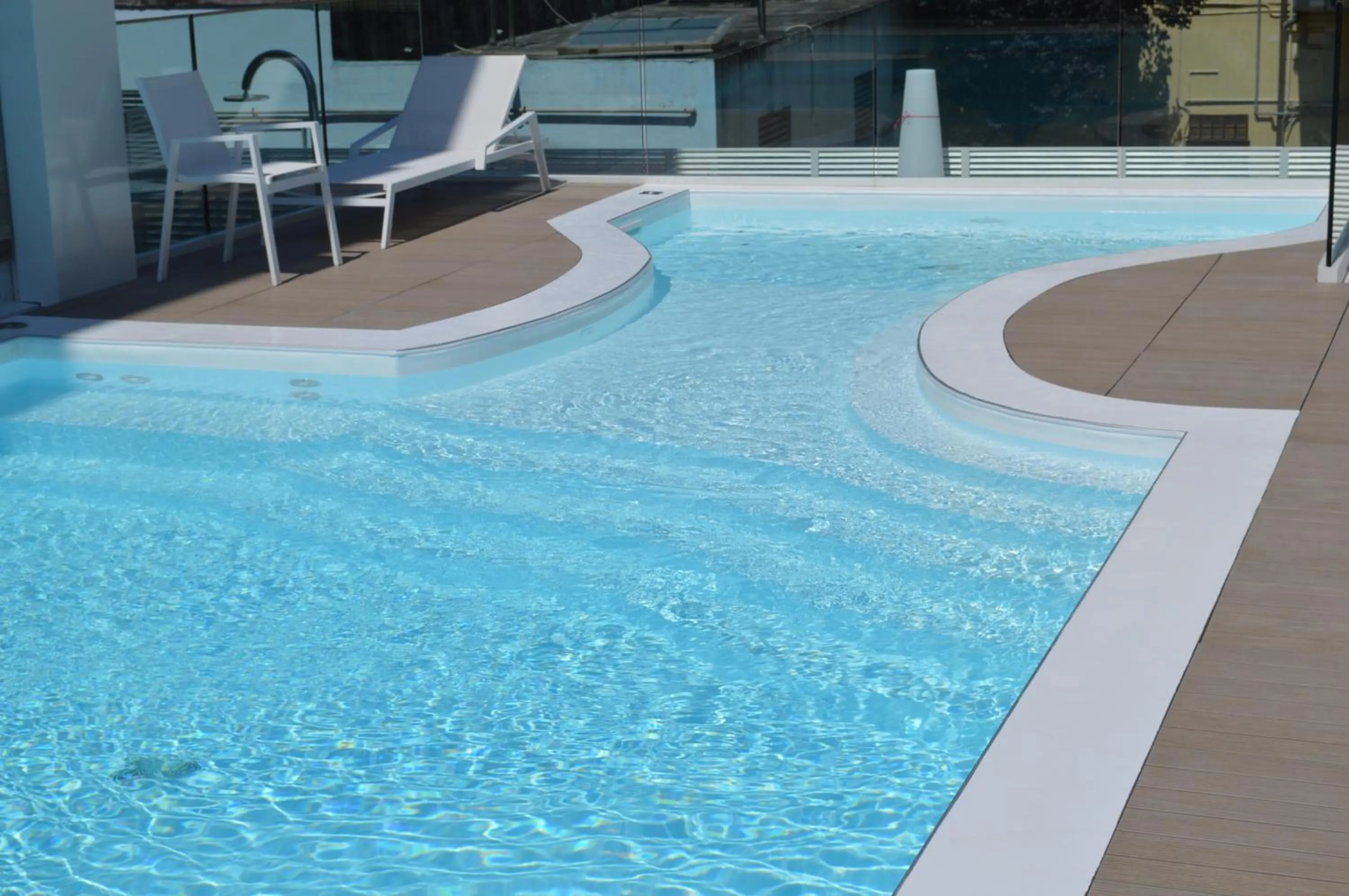 Swimming pool in Hotel Villa Paola