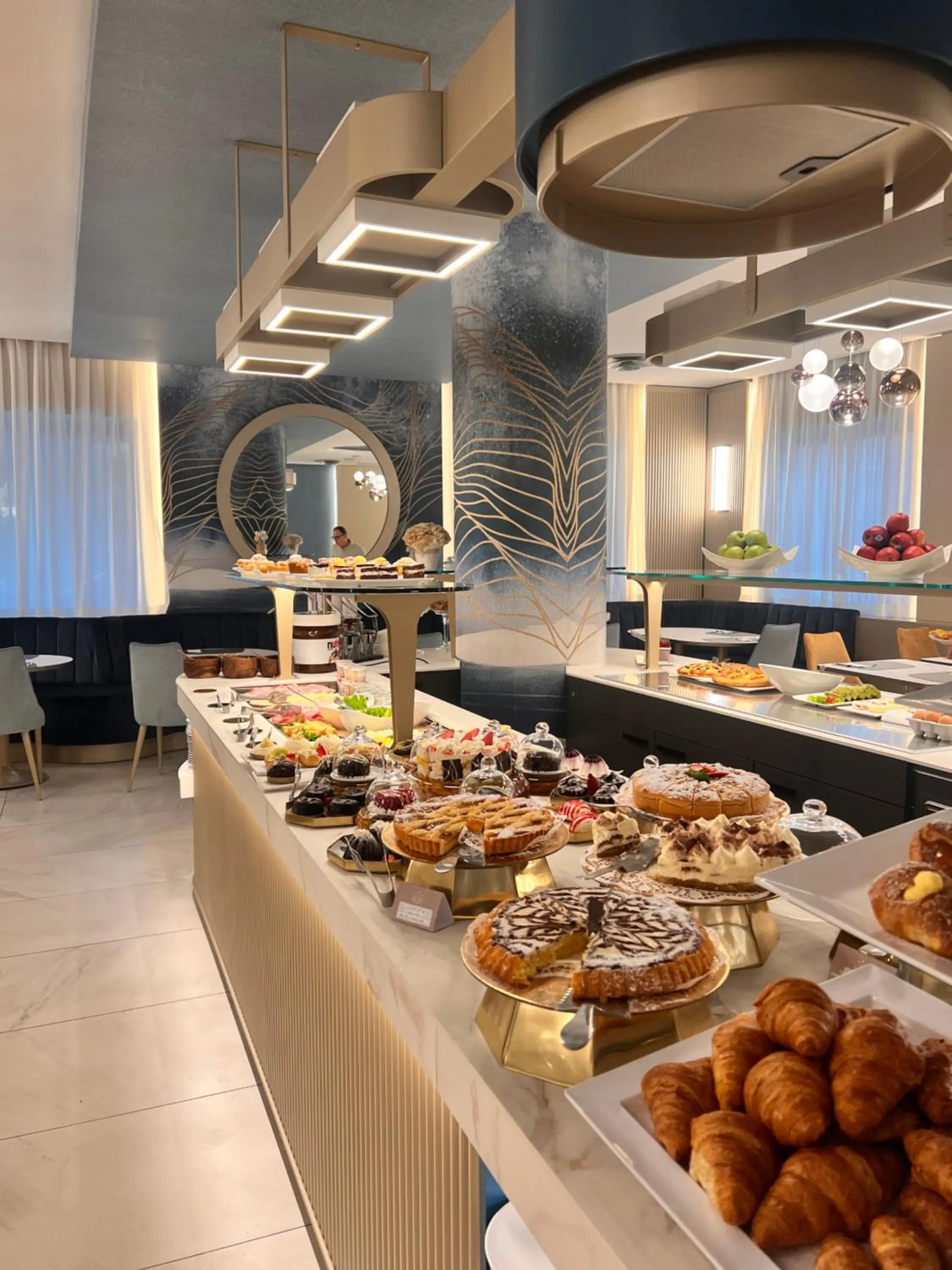 Buffet breakfast in Hotel Villa Paola