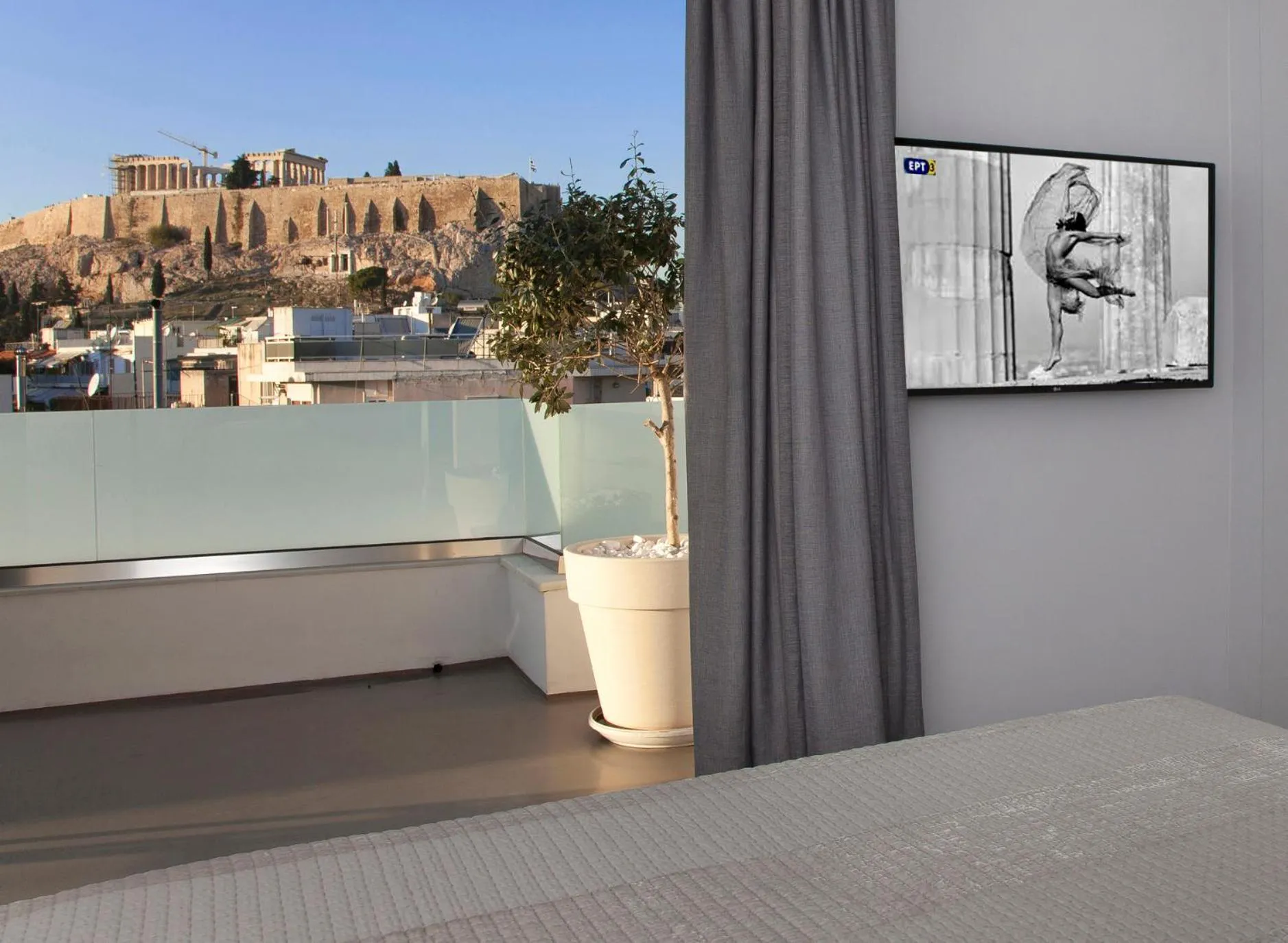 TV and multimedia, Bed in Luxury Penthouse touching the Acropolis by GHH