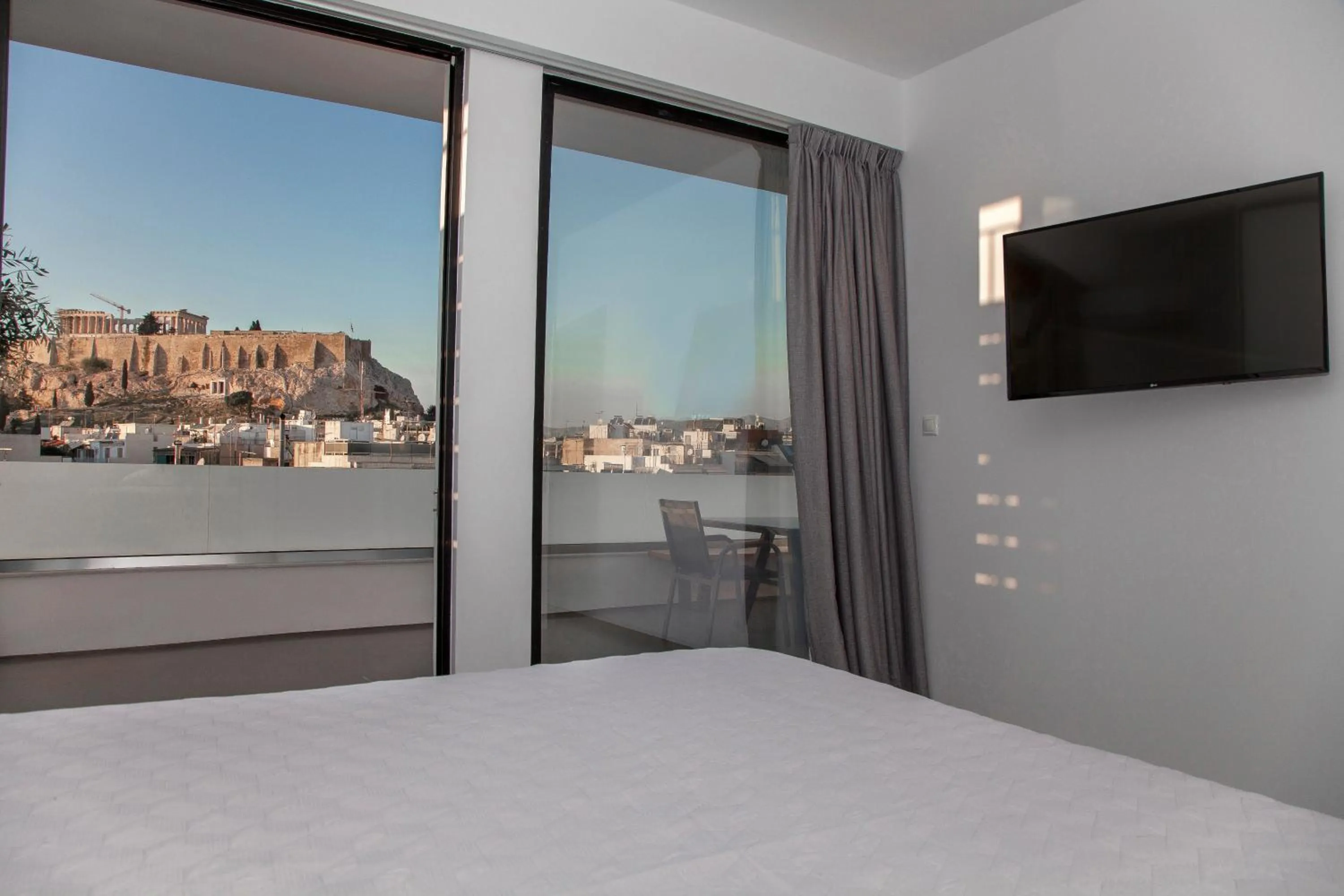 TV and multimedia, Bed in Luxury Penthouse touching the Acropolis by GHH