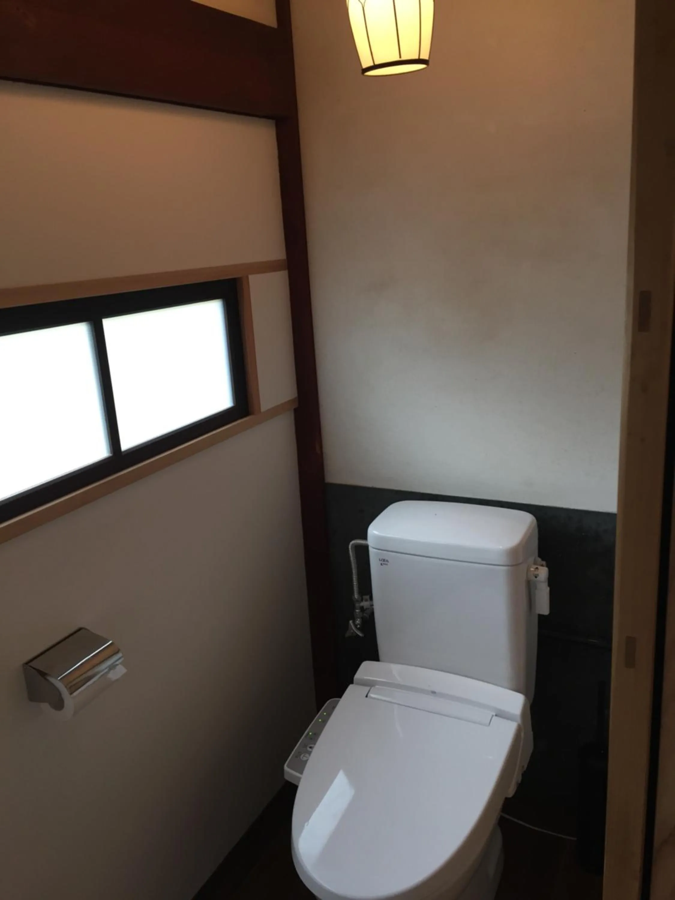 Toilet in The Lodge MIWA