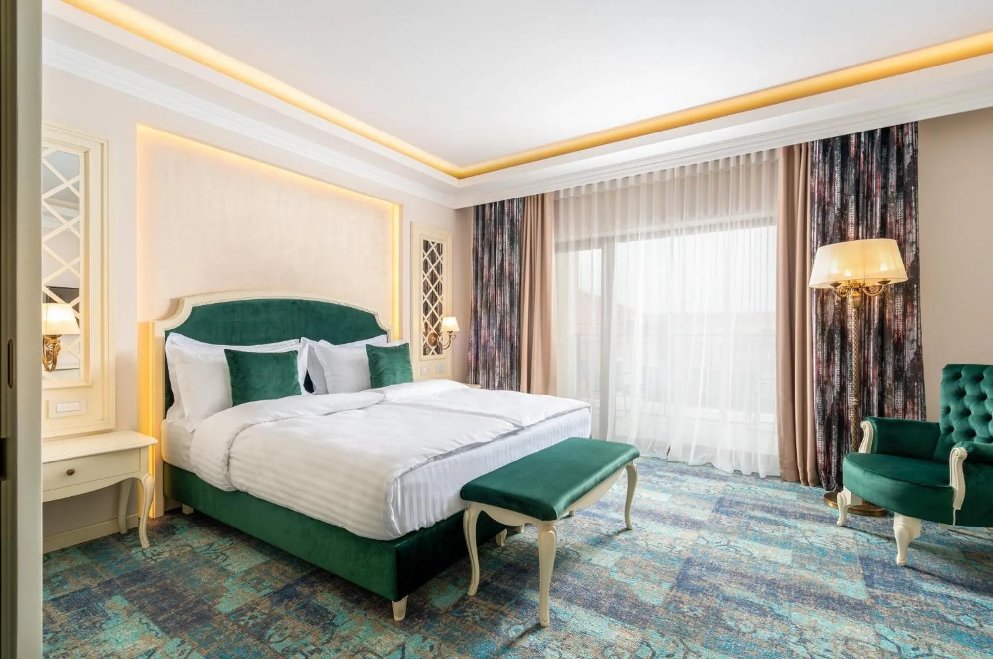 TV and multimedia, Bed in Hotel Leul de Aur