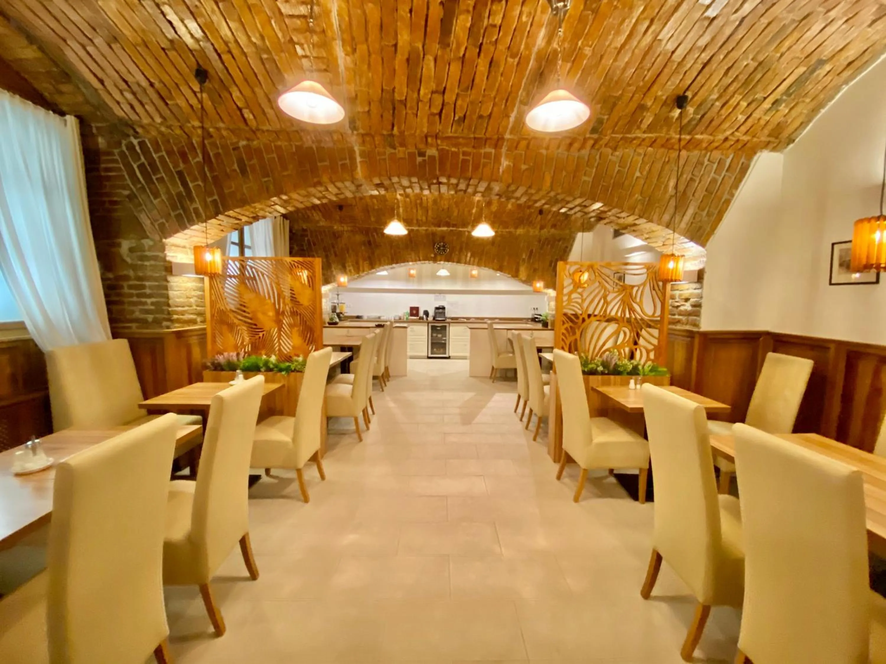 Restaurant/places to eat in Hotel Liliova Prague Old Town