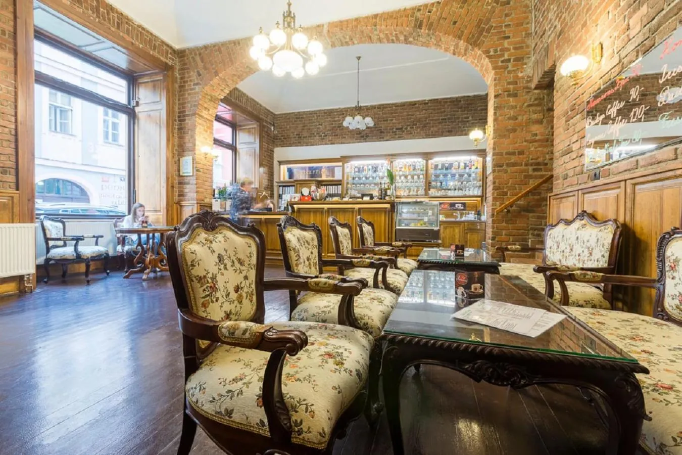 Restaurant/places to eat in Hotel Liliova Prague Old Town