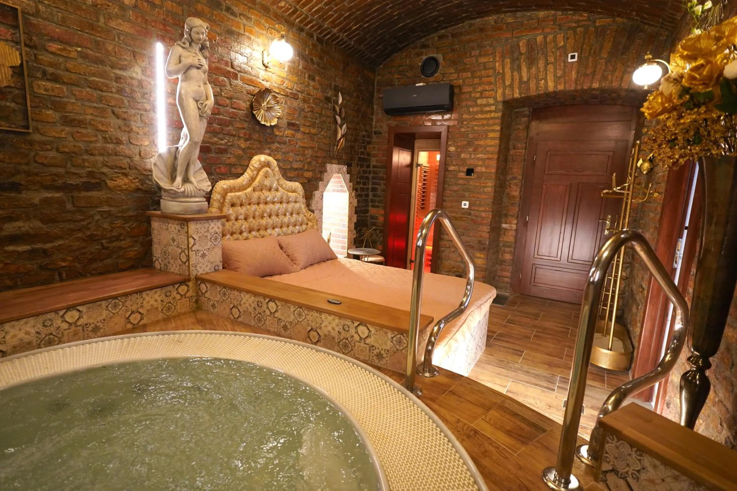 Hot Tub in SPA Hotel Liliova Prague Old Town