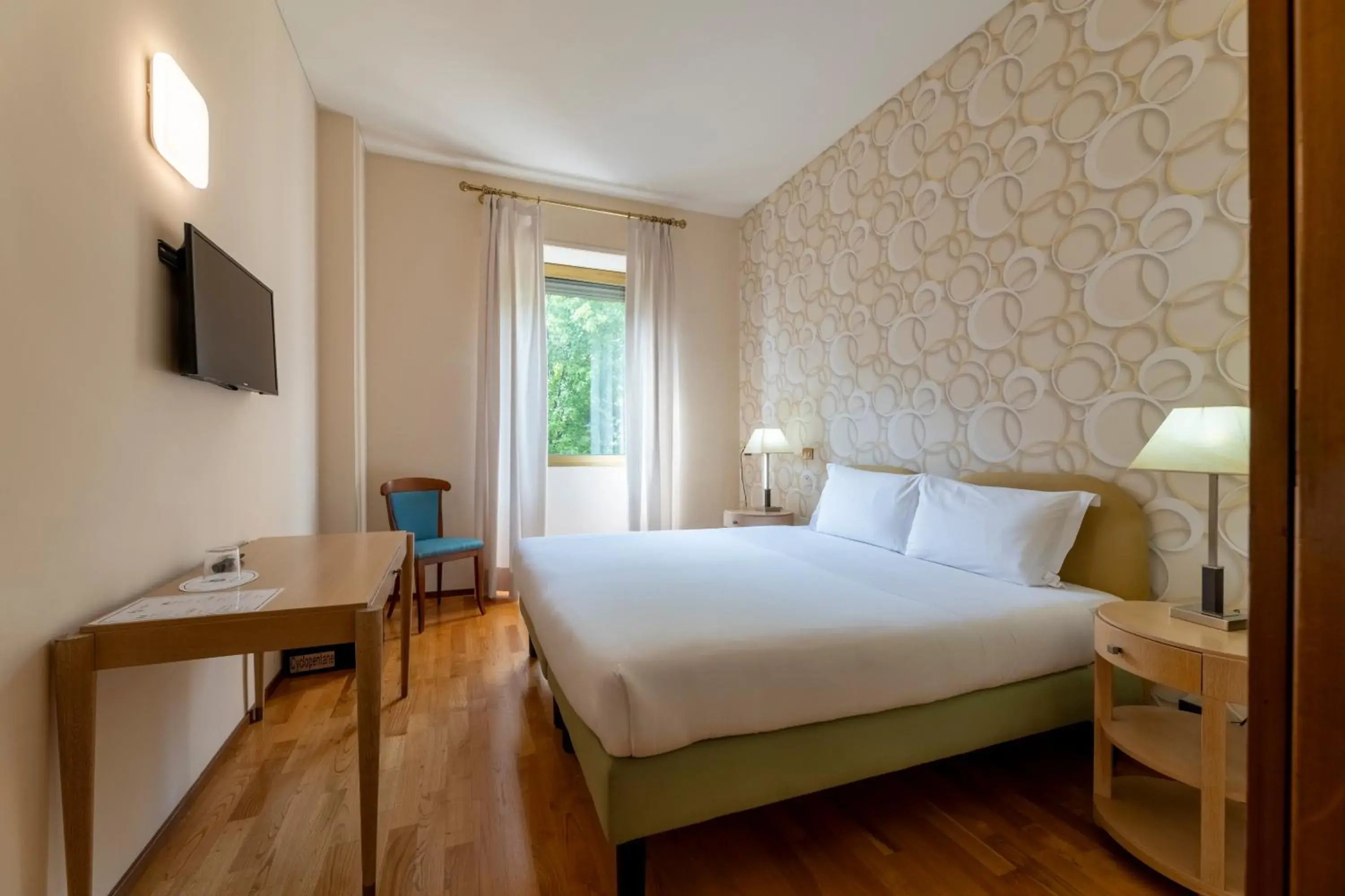 Standard Double or Twin Room in Hotel Astoria Standard Double or Twin Room in Hotel Astoria