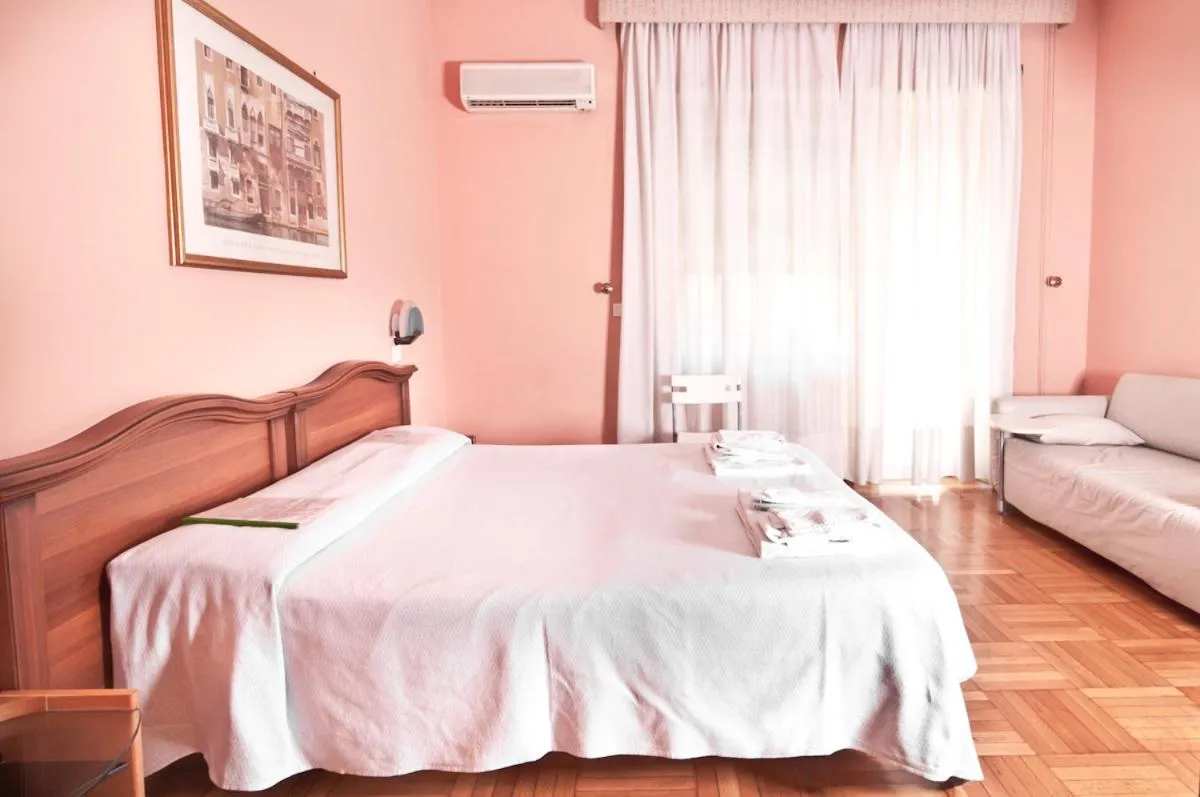 Day, Bed in Ai Musei Vaticani BB