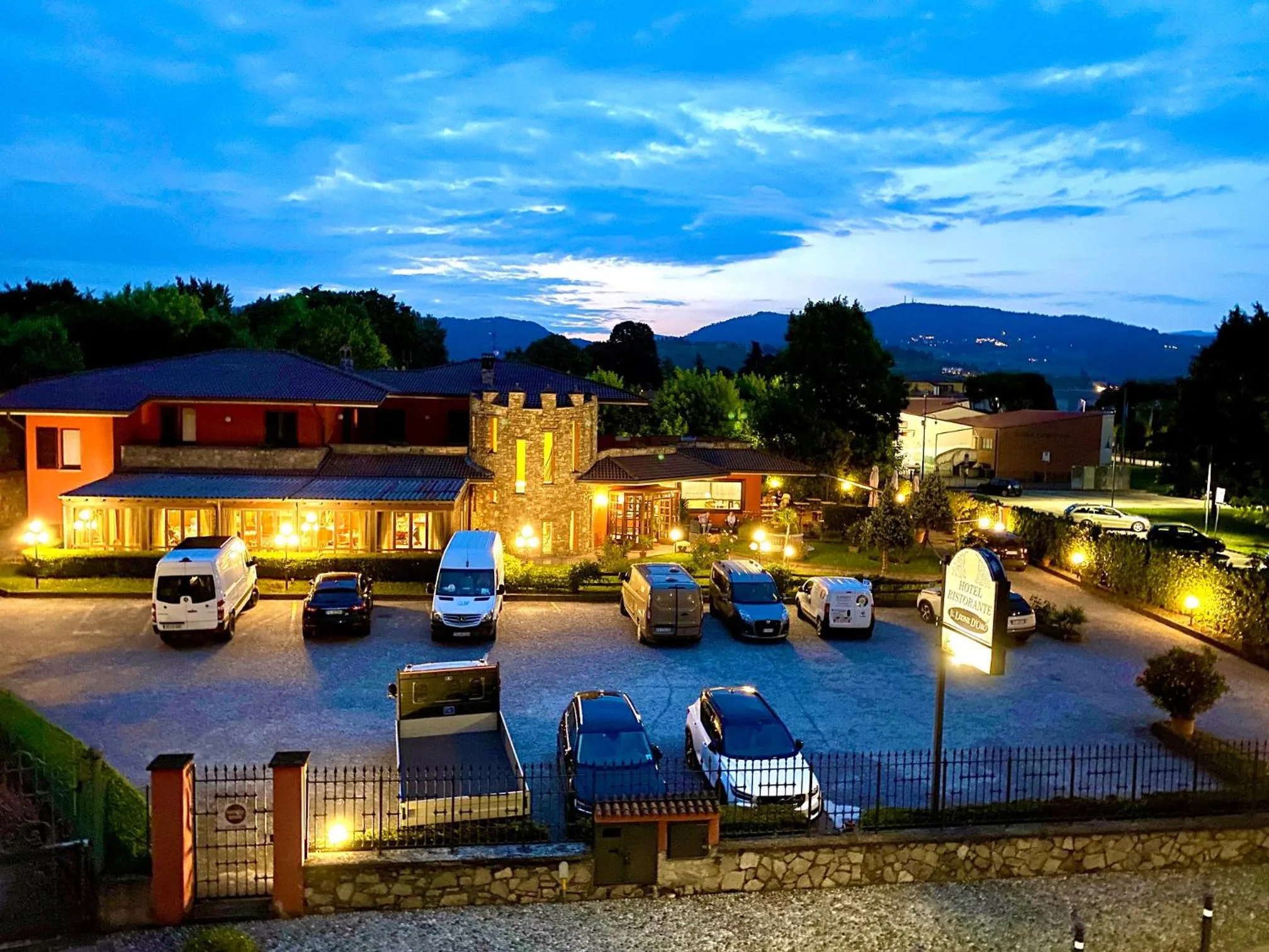Street view in Il Leone D'Oro