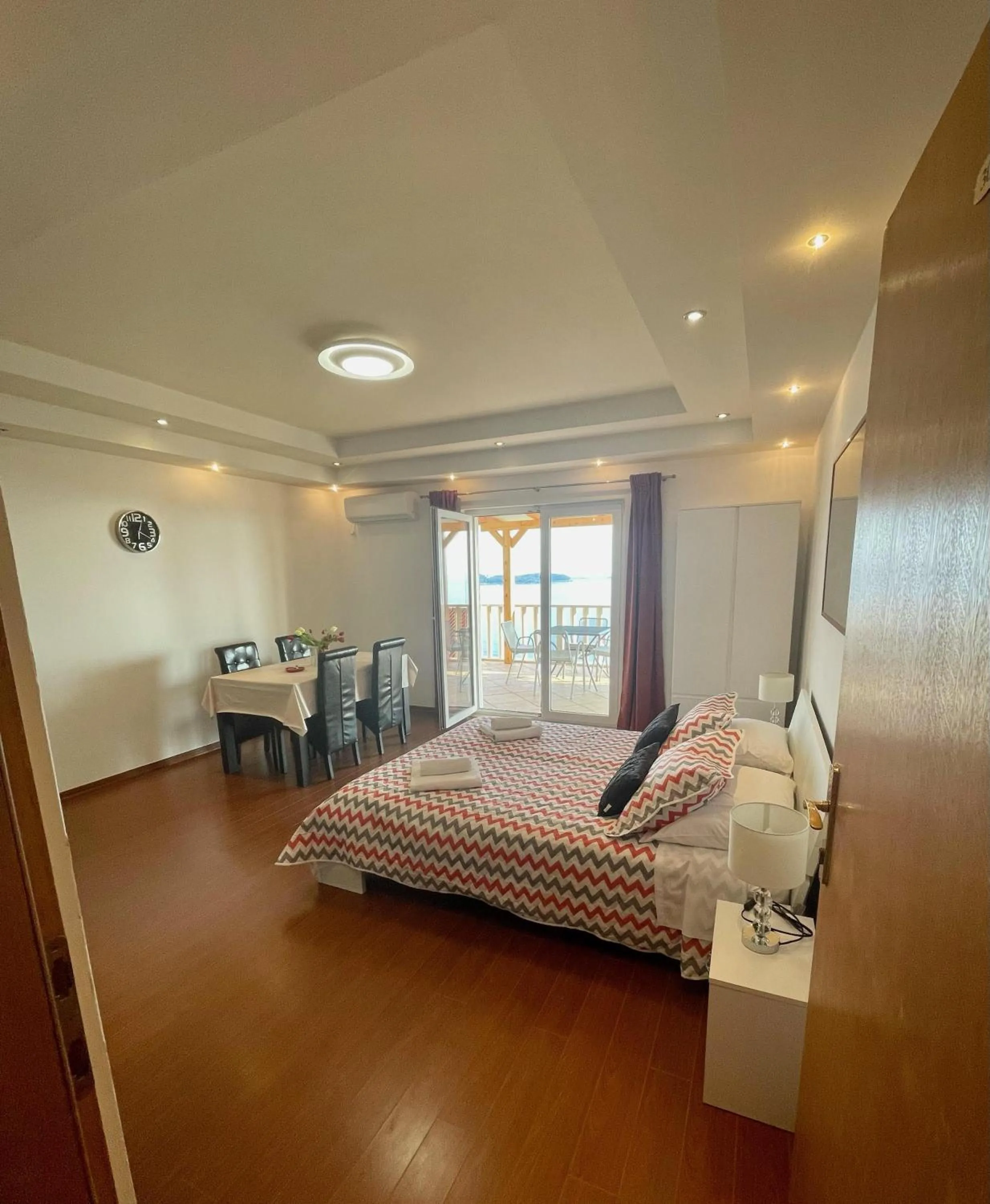 Photo of the whole room, Bed in Apartments Marnic