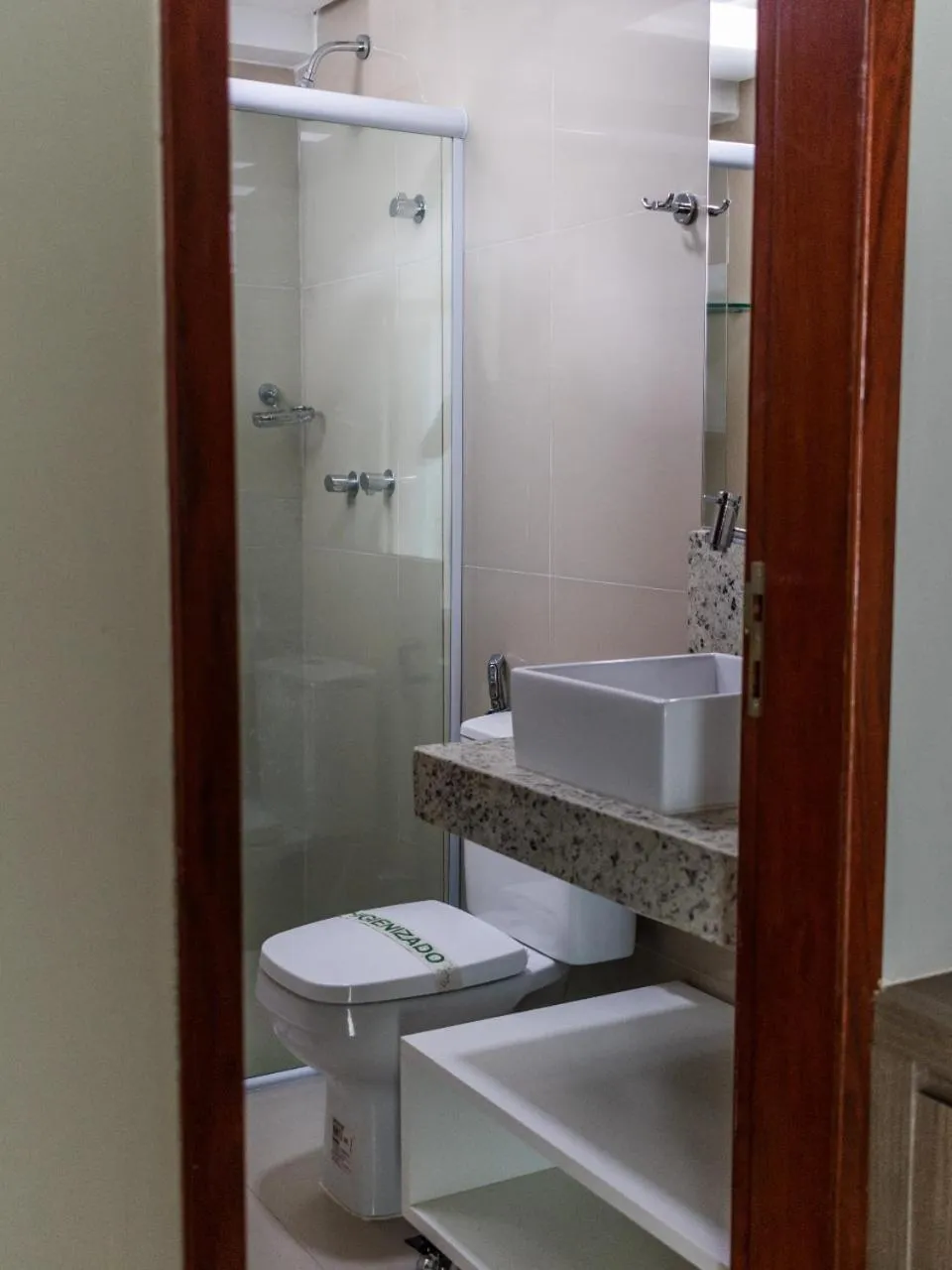 Bathroom in Oriental Praia Hotel