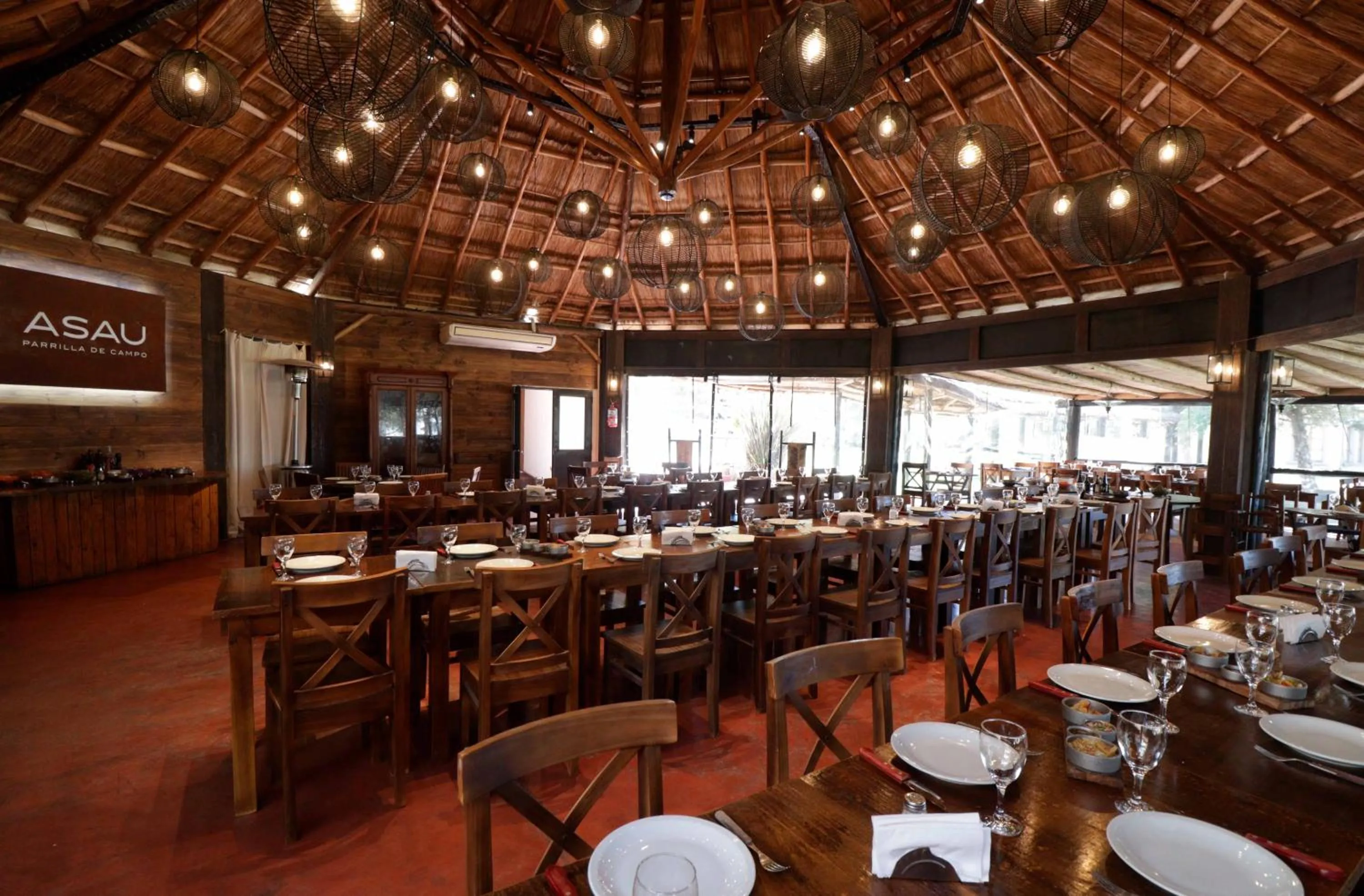 Restaurant/places to eat in Wyndham Garden Luján