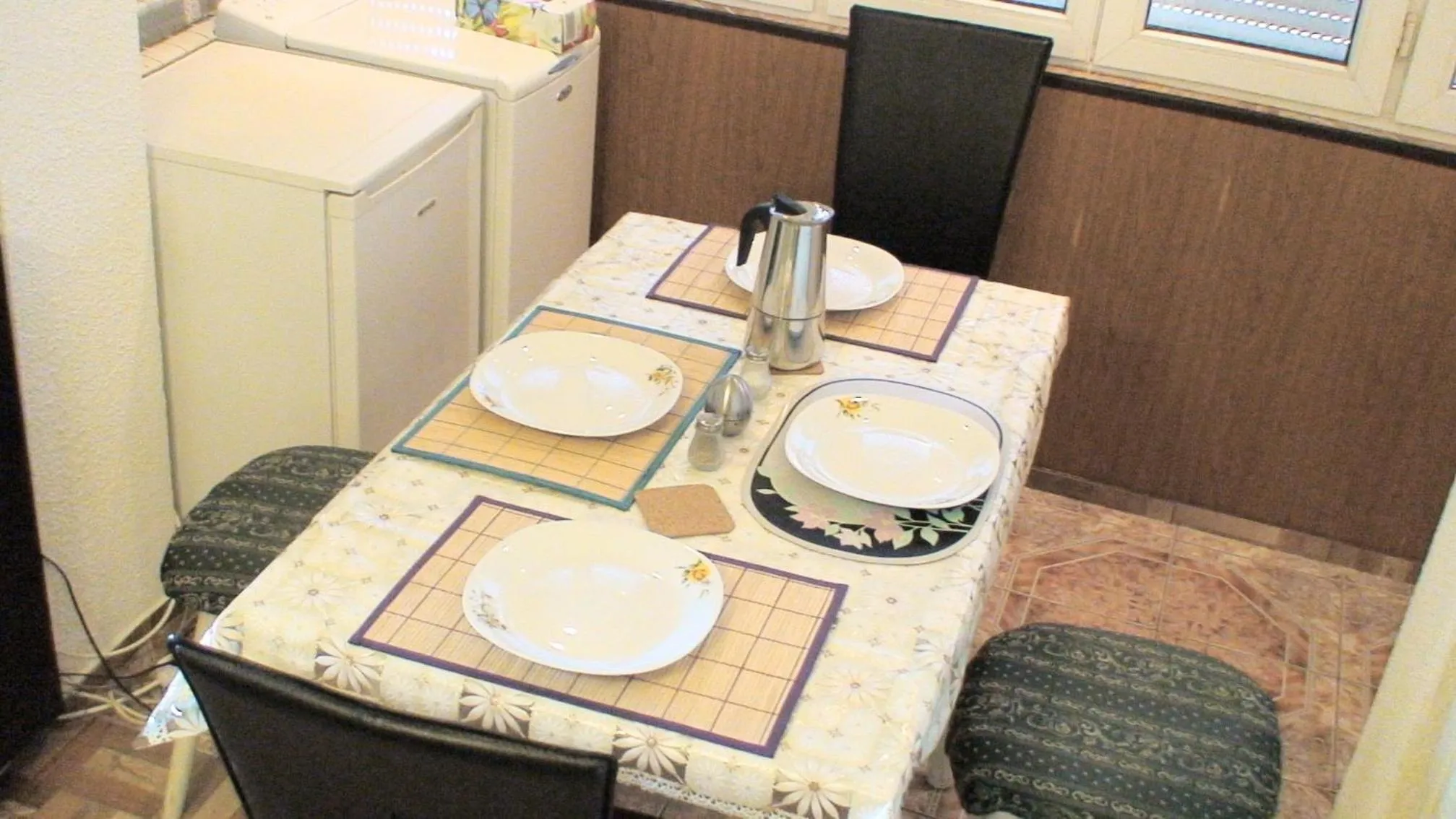 Dining area in RomPromo Plus Accommodation