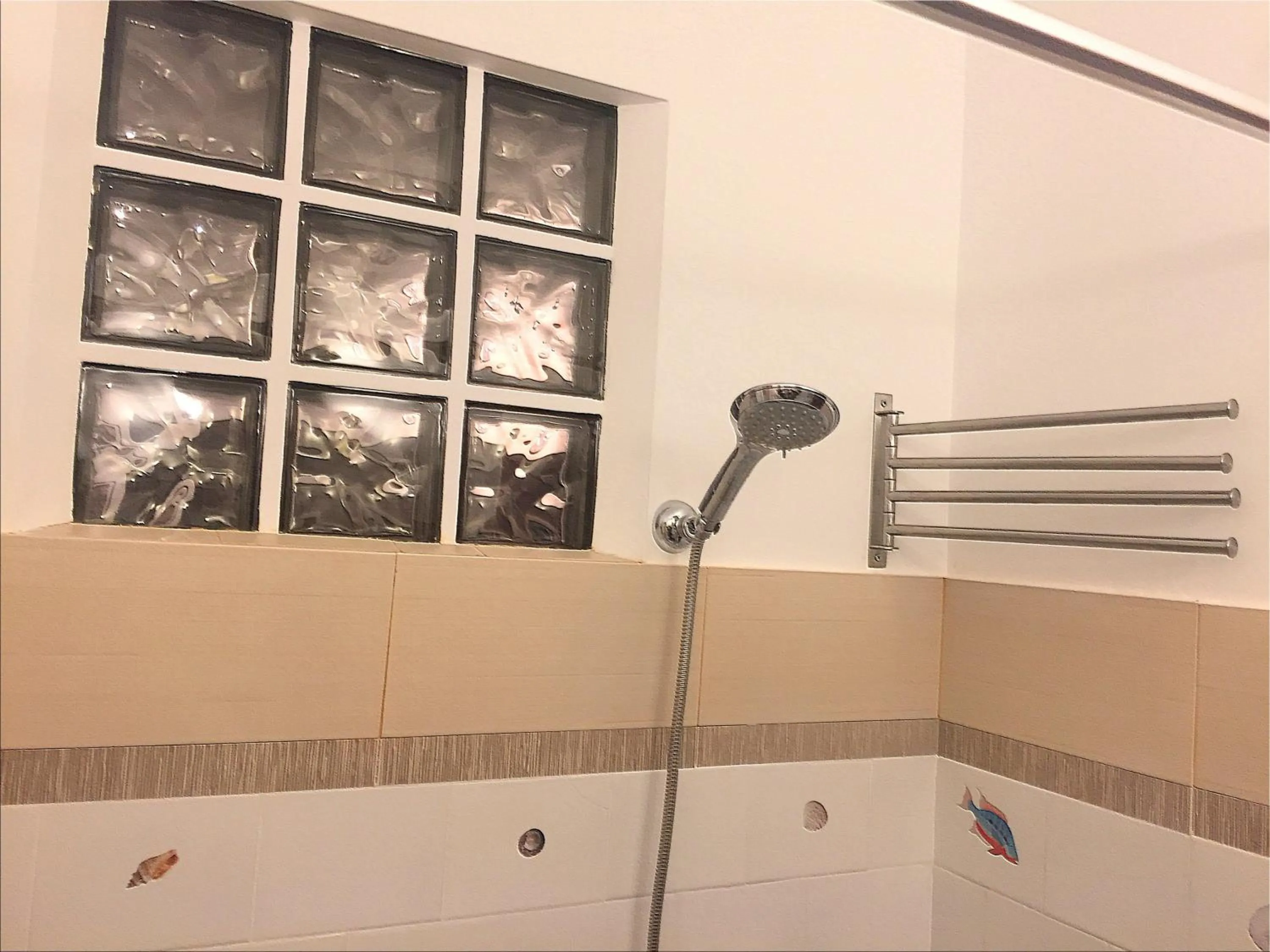 Bathroom in RomPromo Plus Accommodation