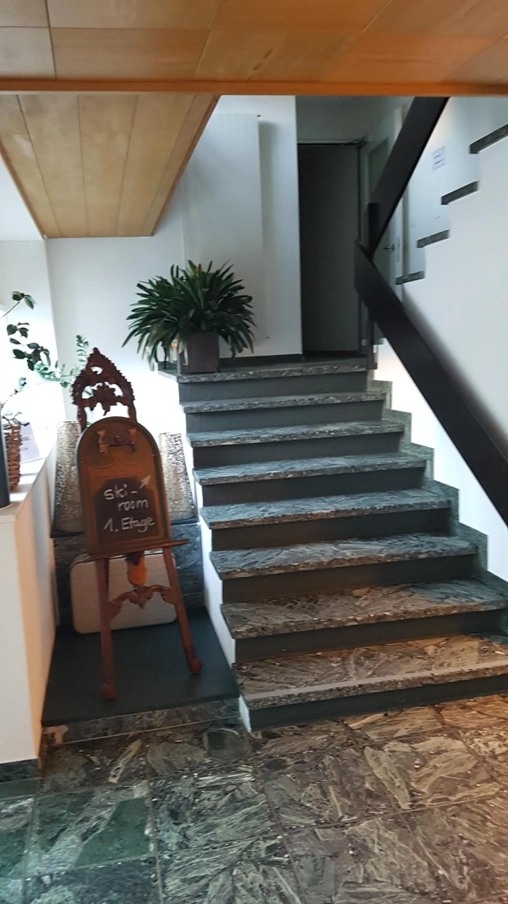 Lobby or reception in Weisses Rössli only Bed & Breakfast self check-in mit Sauna extra