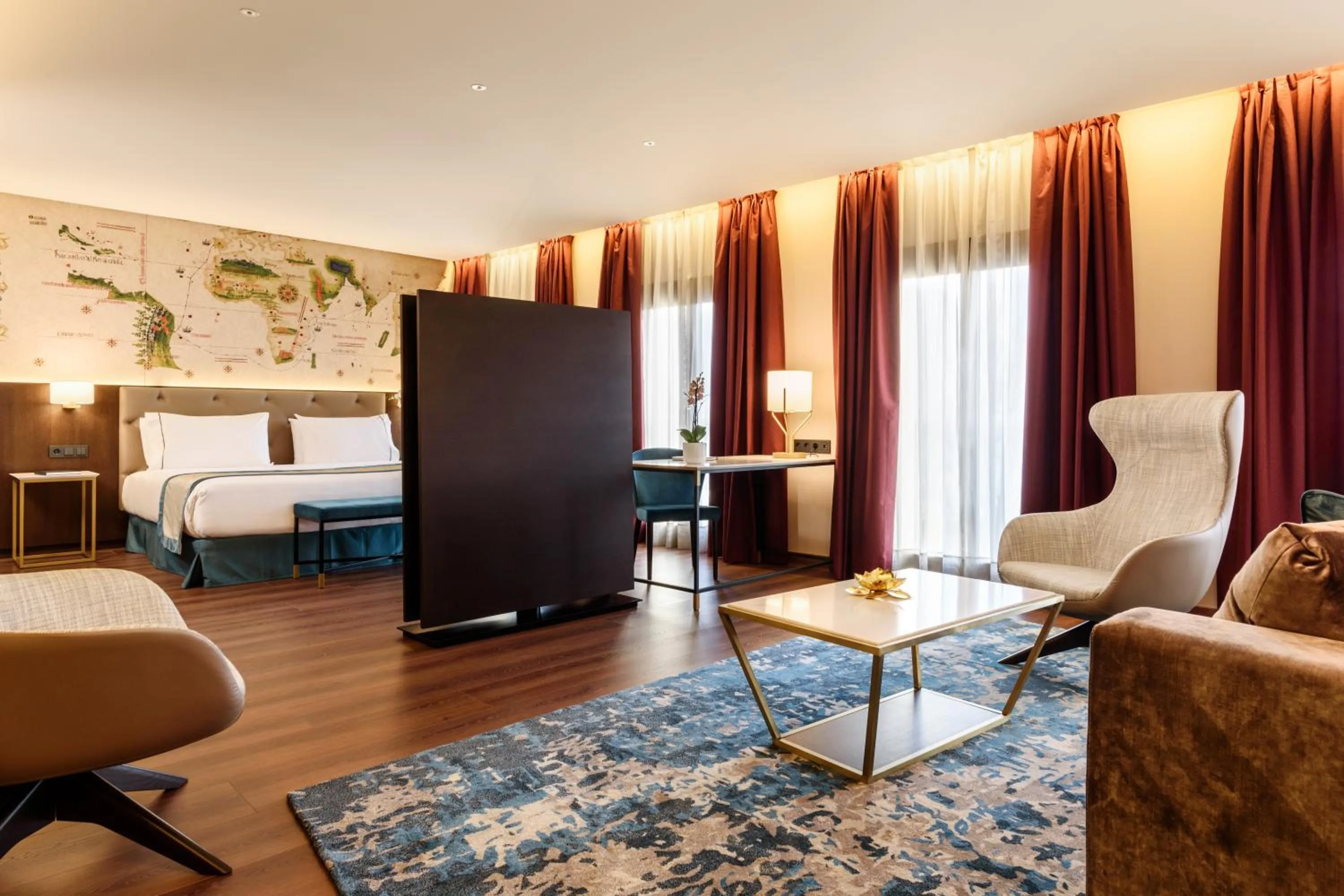 Photo of the whole room, Bed in Áurea Museum by Eurostars Hotel Company