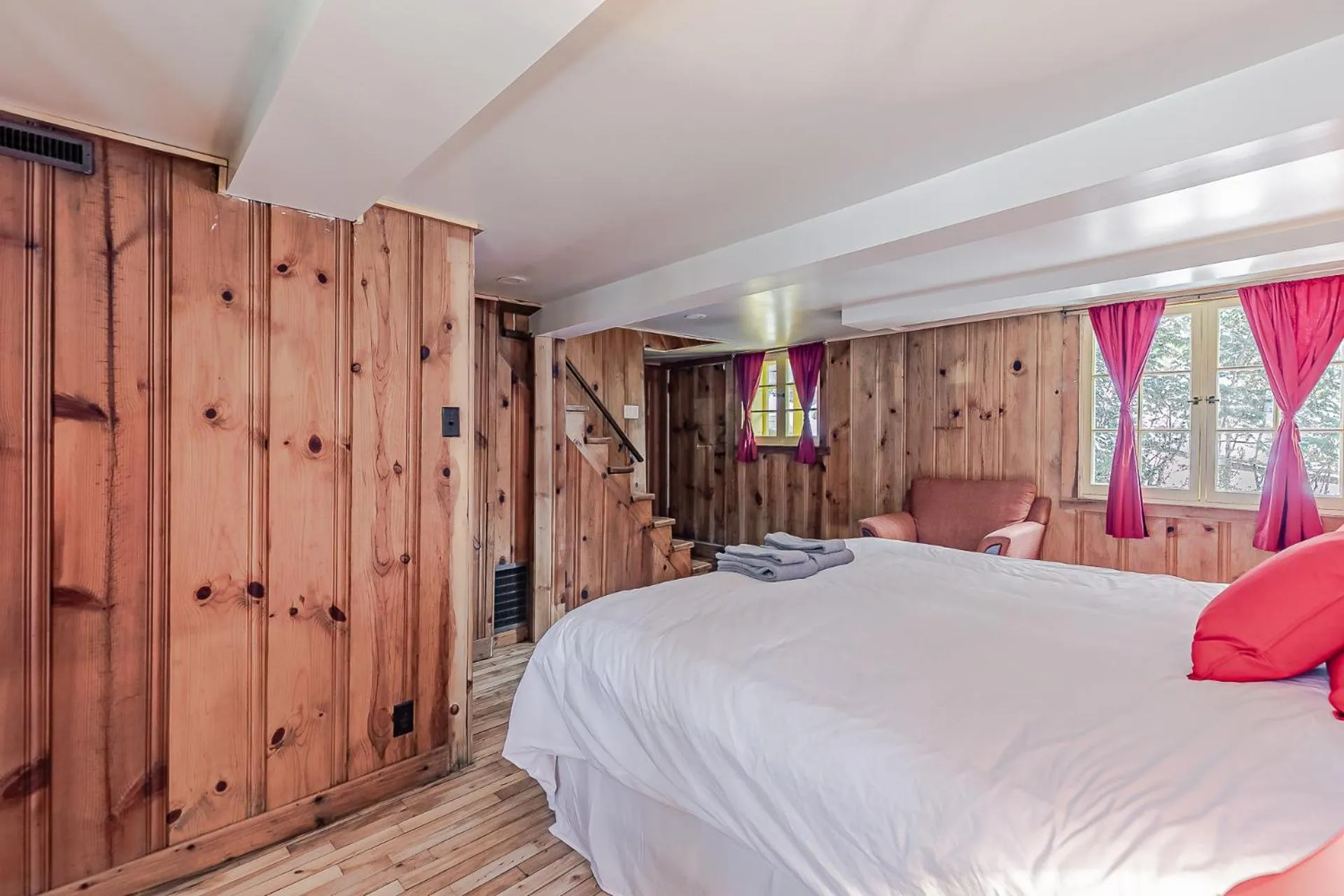 Bed in Auberge Spa & Beaux Reves