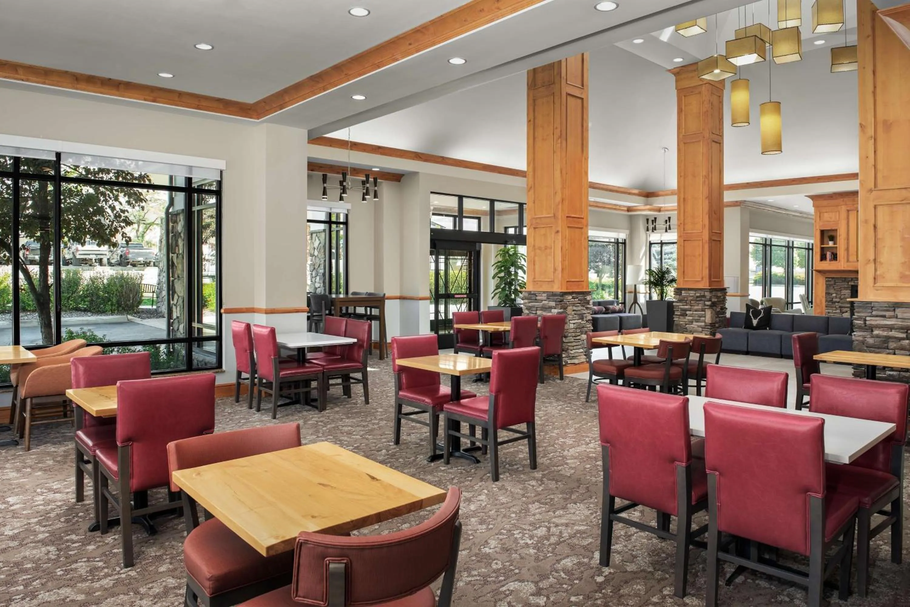 Restaurant/places to eat in Hilton Garden Inn Missoula