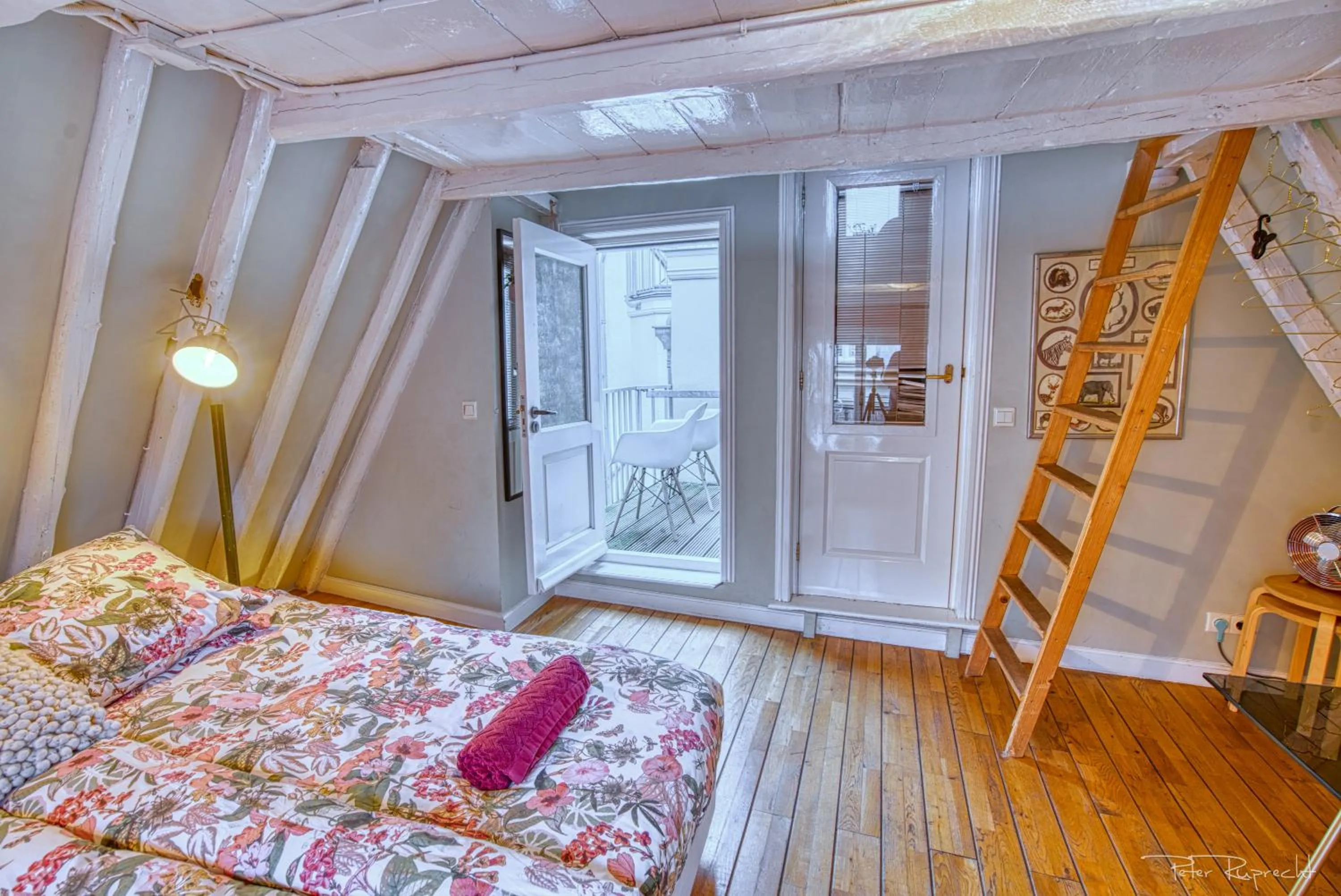 Bed in Attic Monkeys Lodge