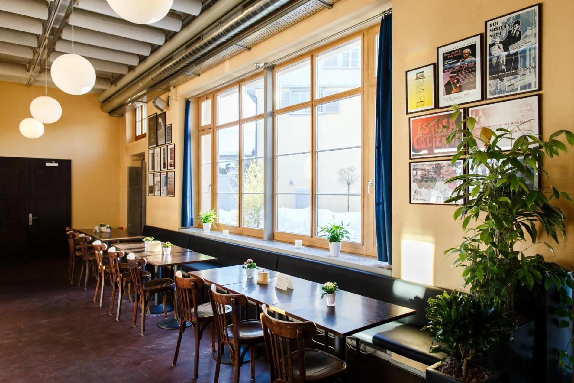 Restaurant/places to eat in Hotel Bleichibeiz