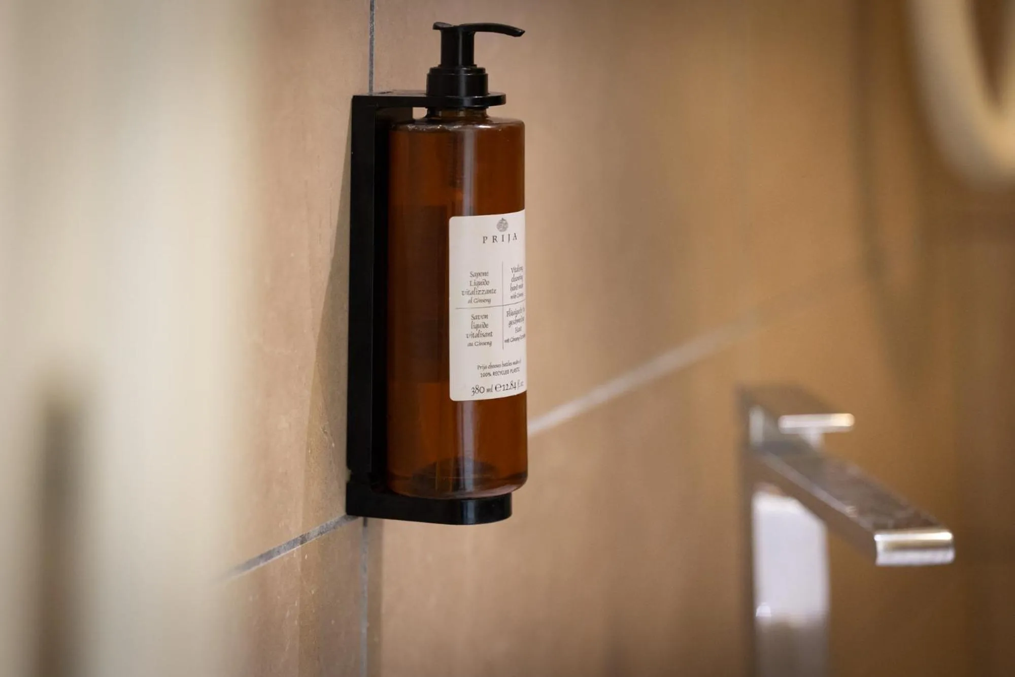 Bathroom in Zaccardi Roof Garden