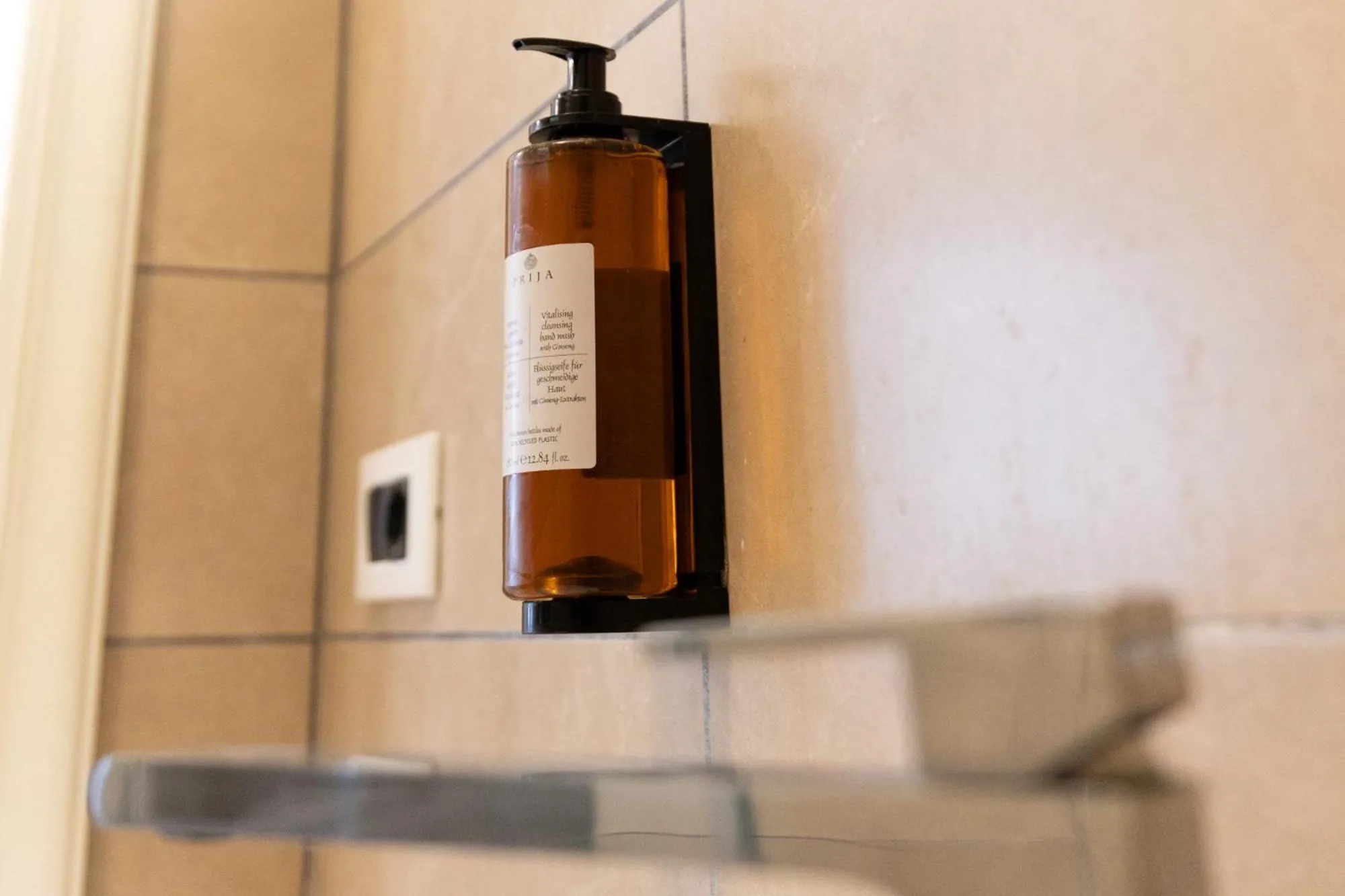 Bathroom in Zaccardi Roof Garden