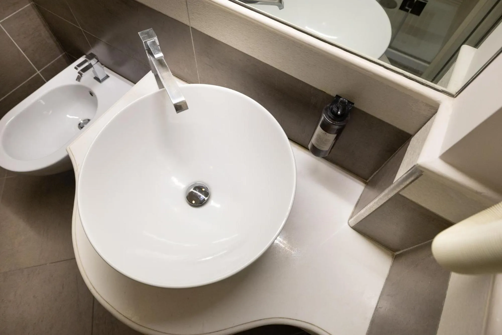 Bathroom in Zaccardi Roof Garden