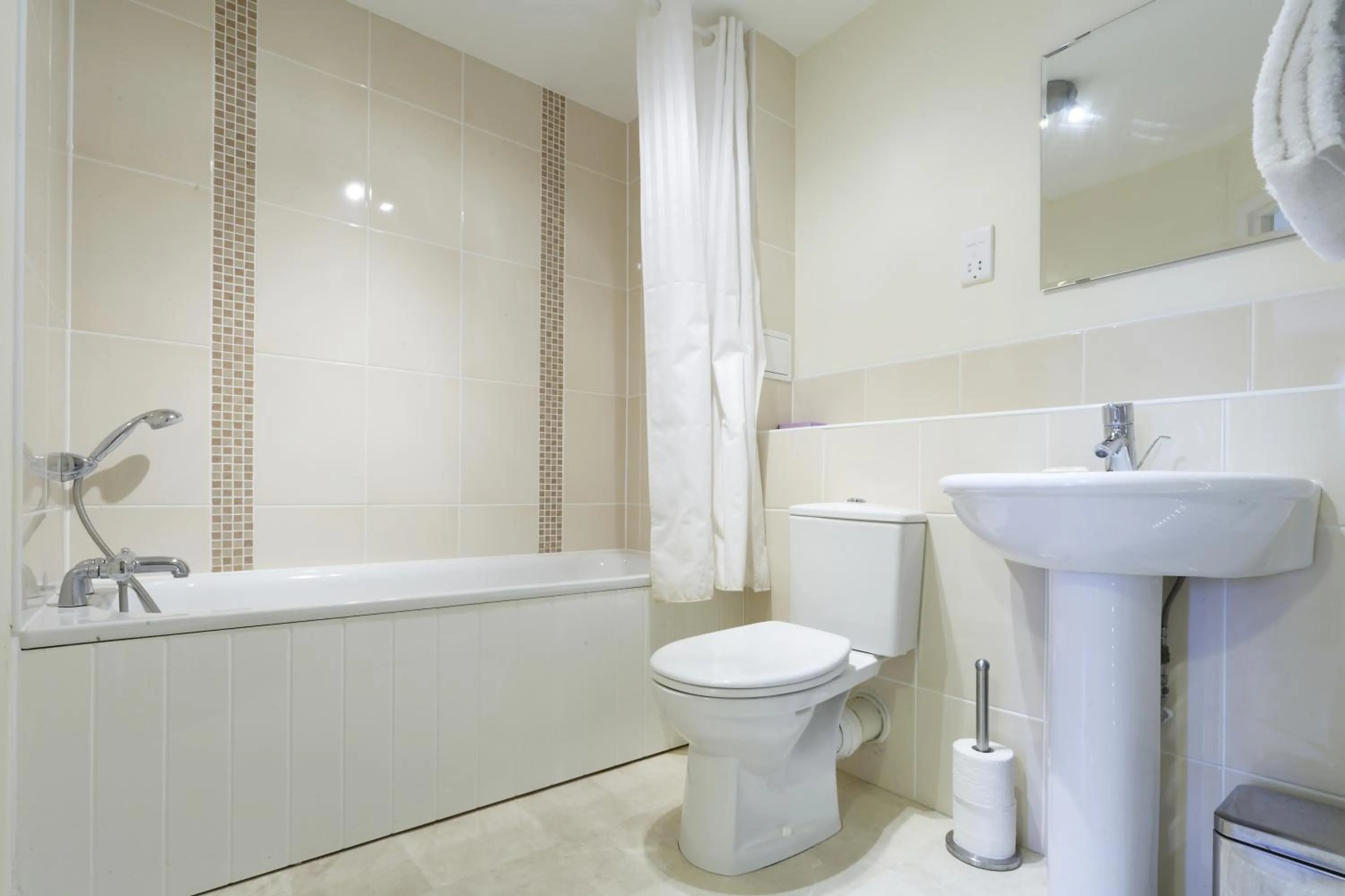 Bathroom in Abodebed - Handleys Court