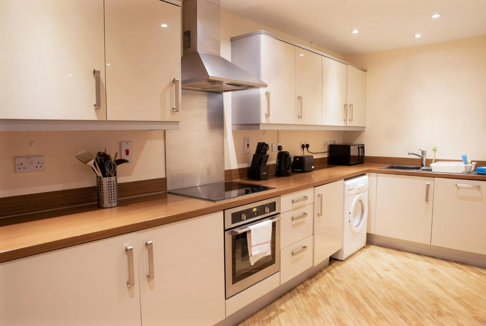 Kitchen or kitchenette in Abodebed - Handleys Court