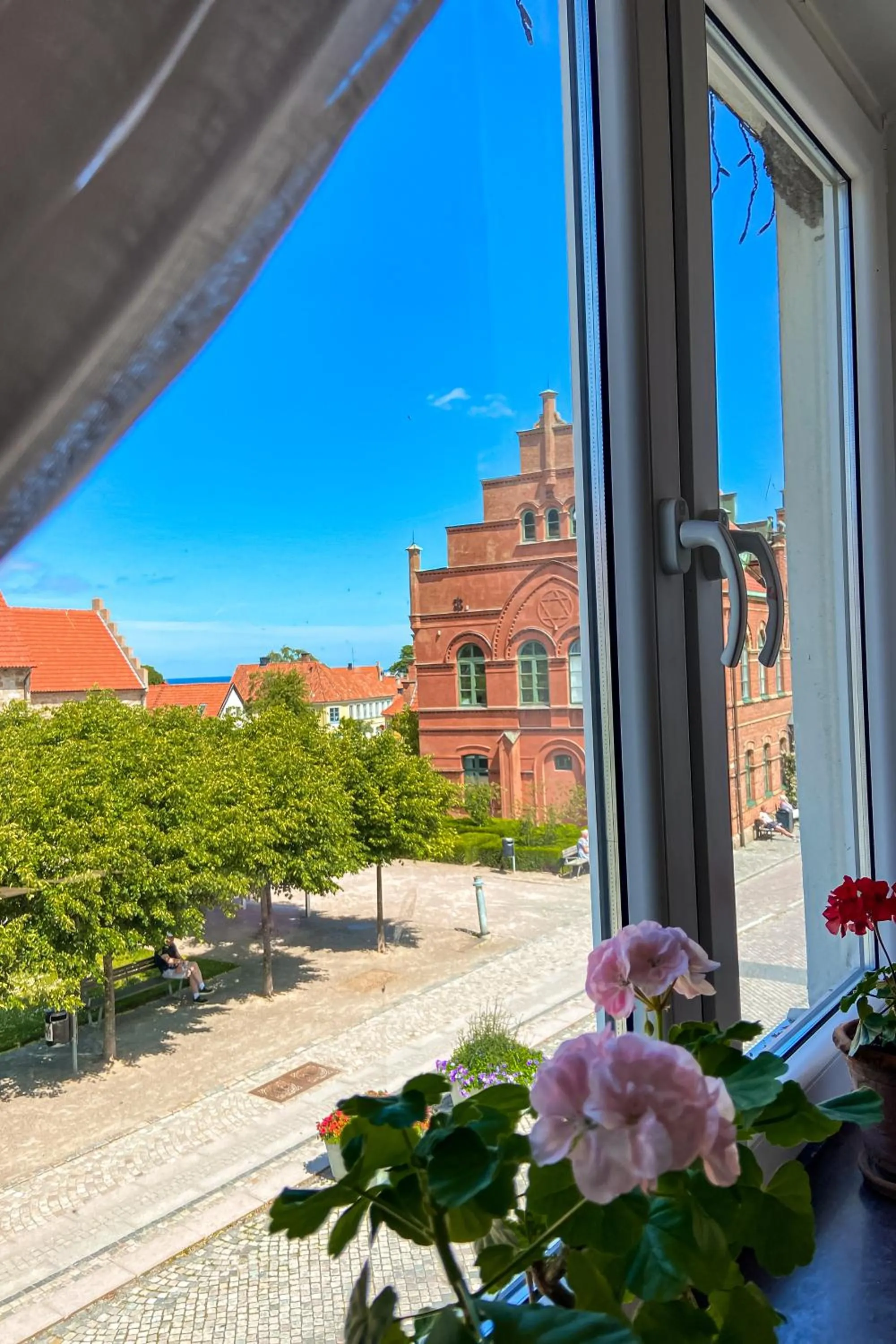 Street view in Gårdens & Apotekarns B&B