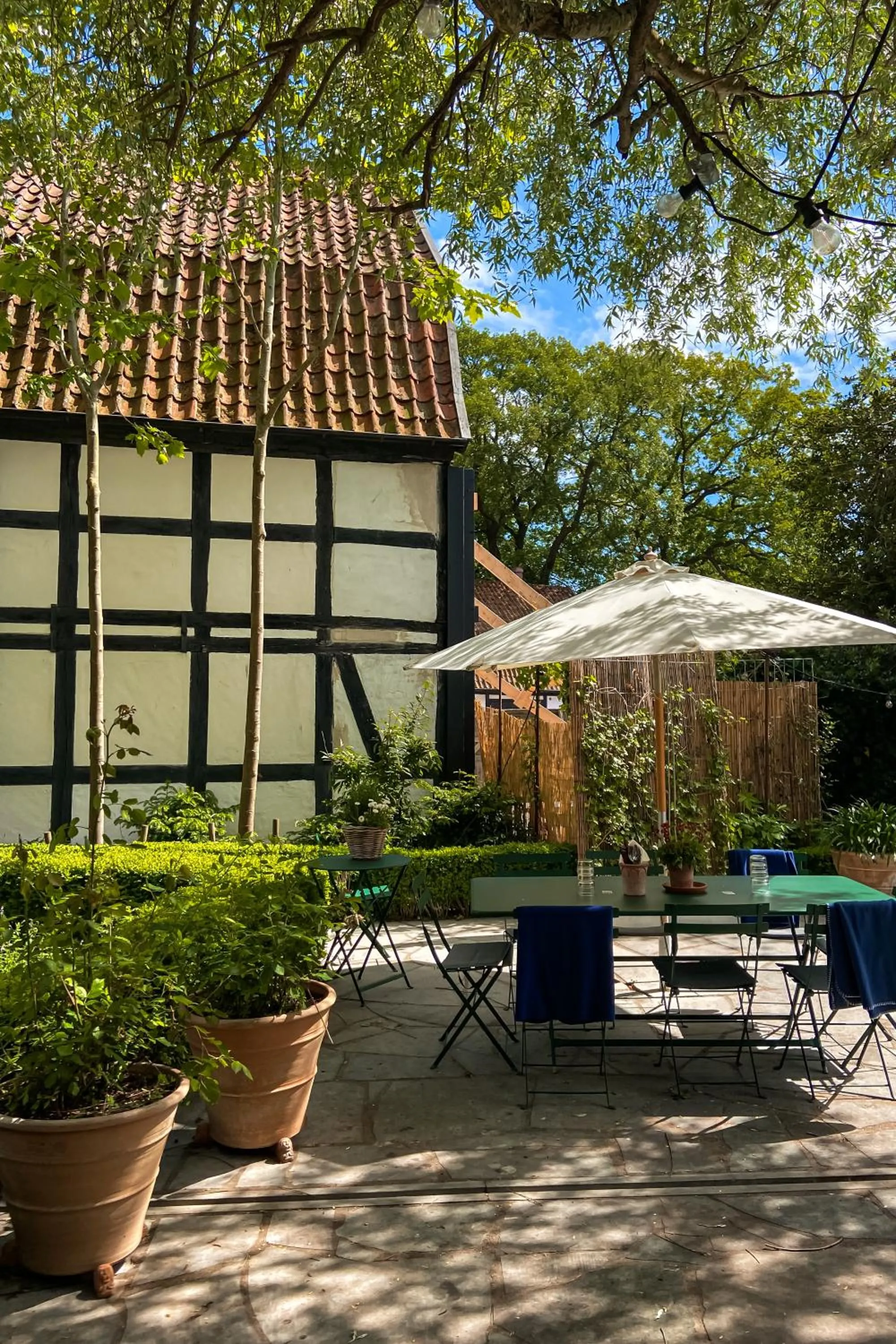 Garden view in Gårdens & Apotekarns B&B