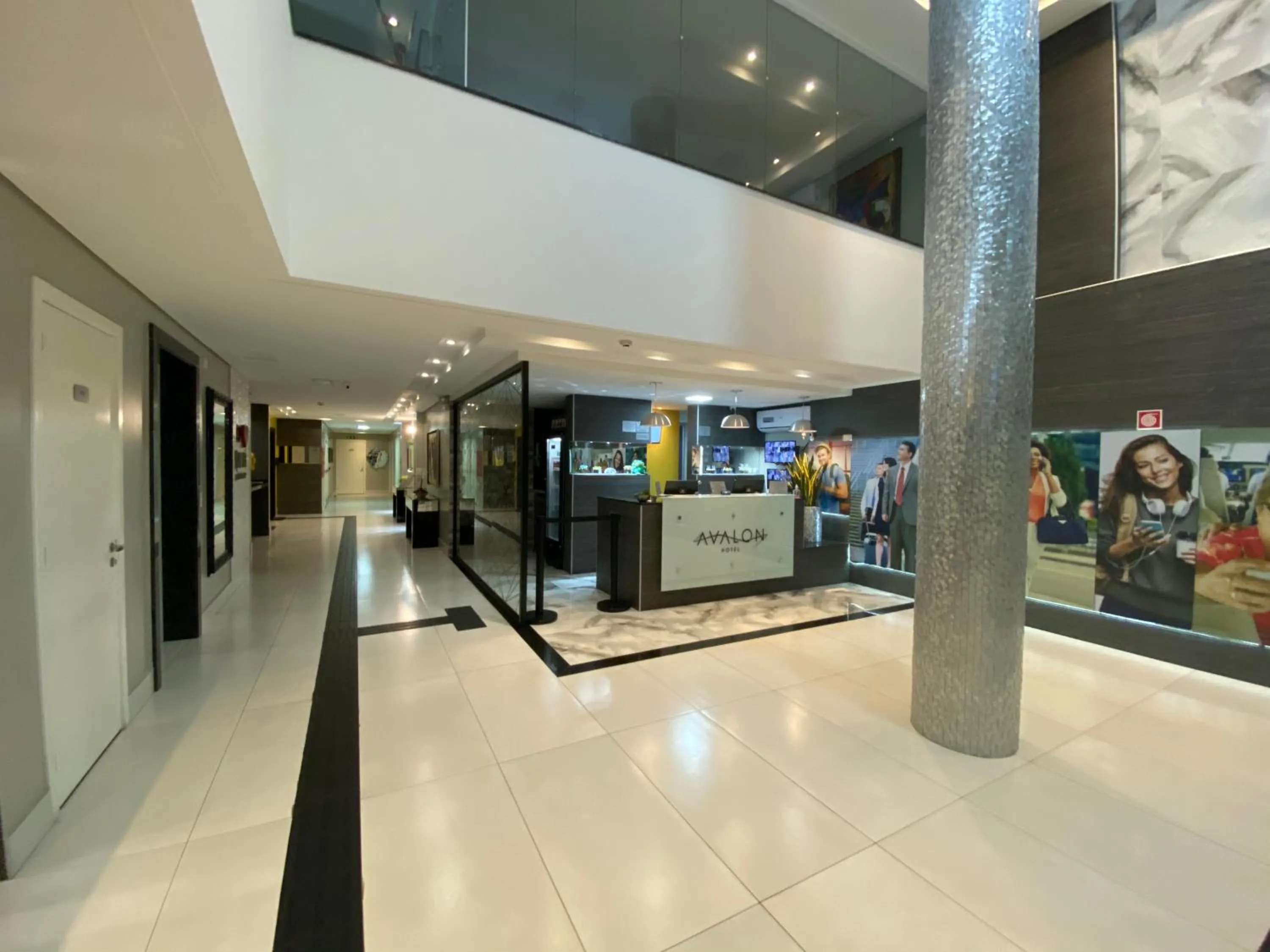 Lobby or reception in Hotel Avalon Maringá Econômico