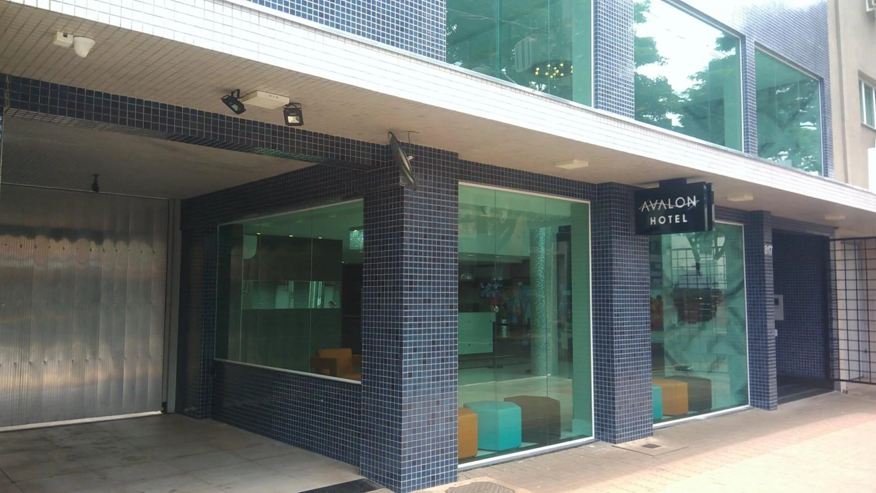 Property building in Hotel Avalon Maringá Econômico